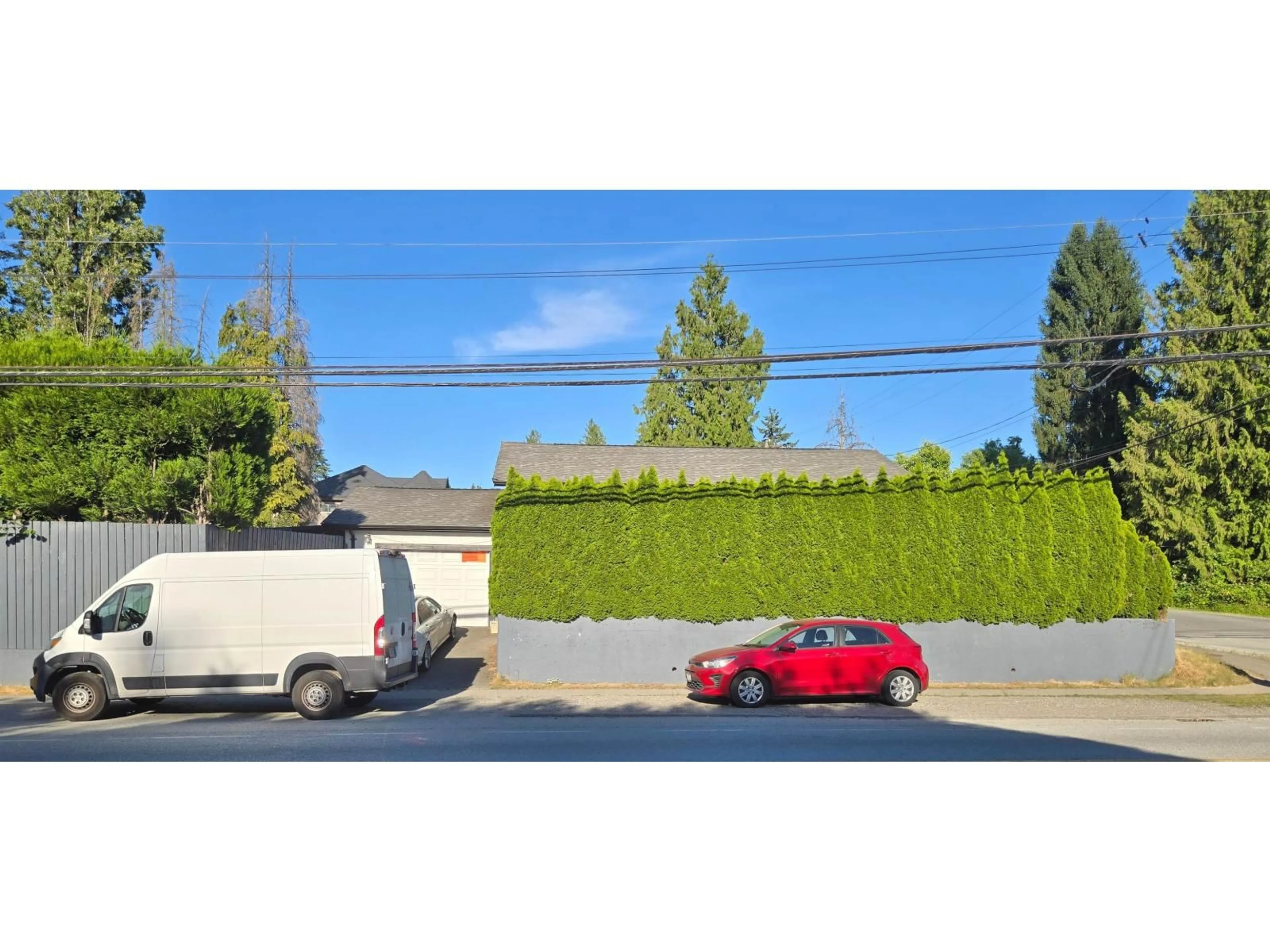 A pic from outside/outdoor area/front of a property/back of a property/a pic from drone, street for 10080 140 STREET, Surrey British Columbia V3T4M9