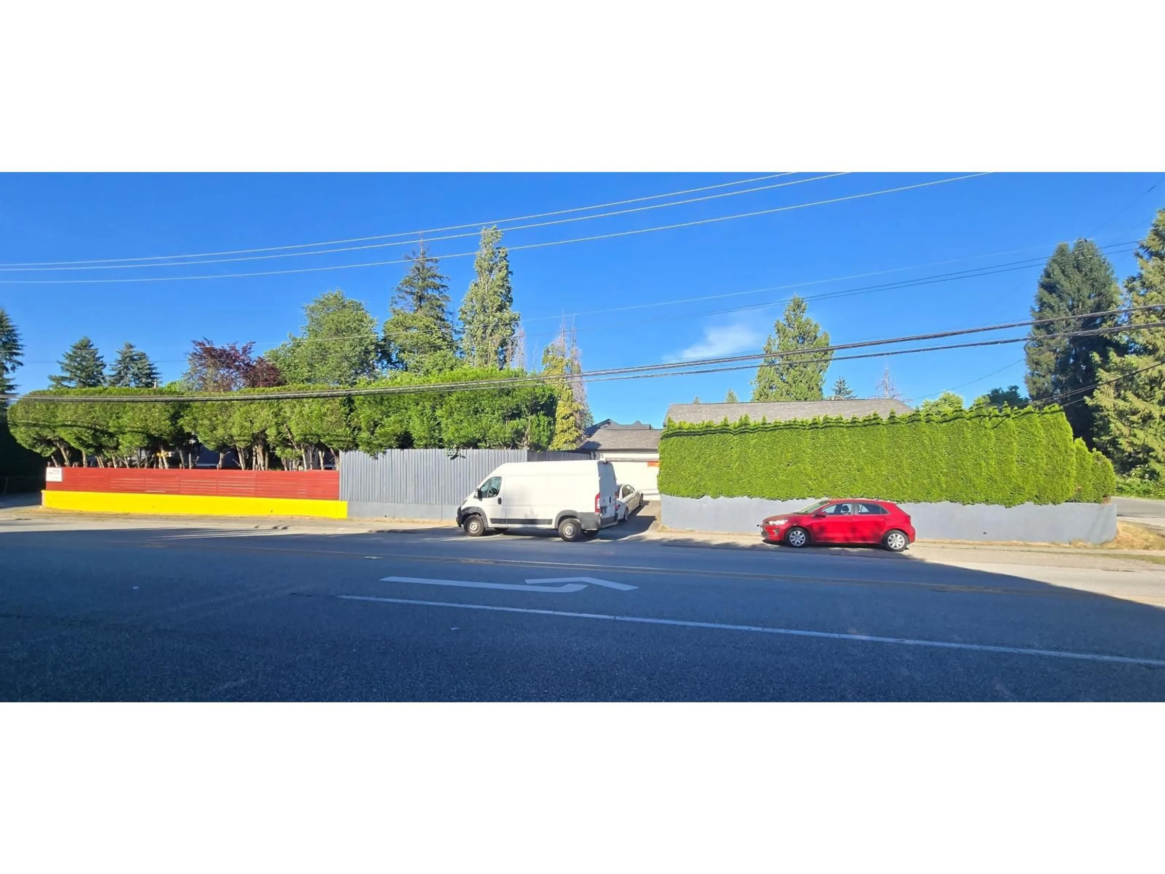 Parking for 10080 140 STREET, Surrey British Columbia V3T4M9