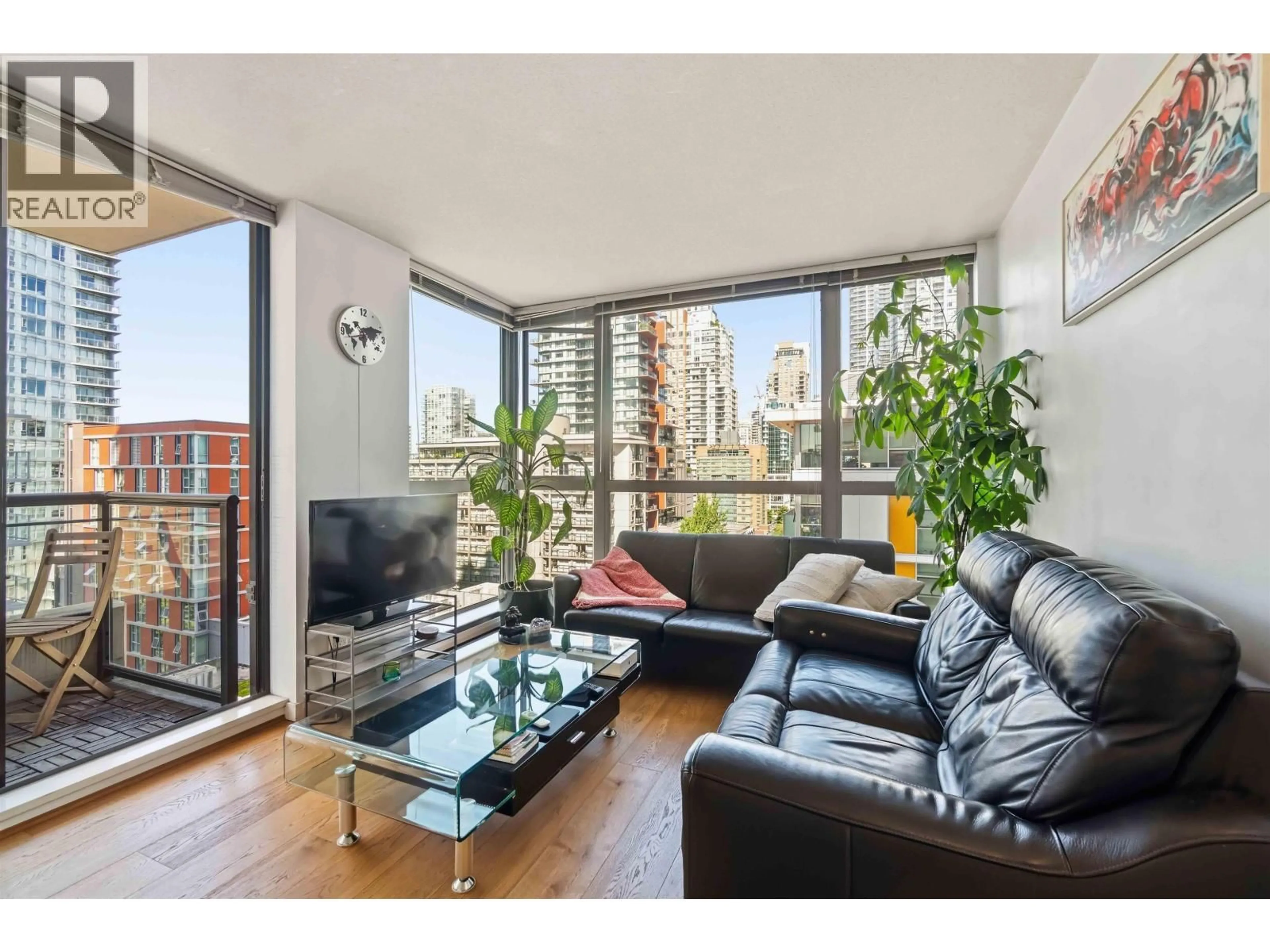 Living room with furniture, wood/laminate floor for 1408 - 1295 RICHARDS STREET, Vancouver British Columbia V6B1B7