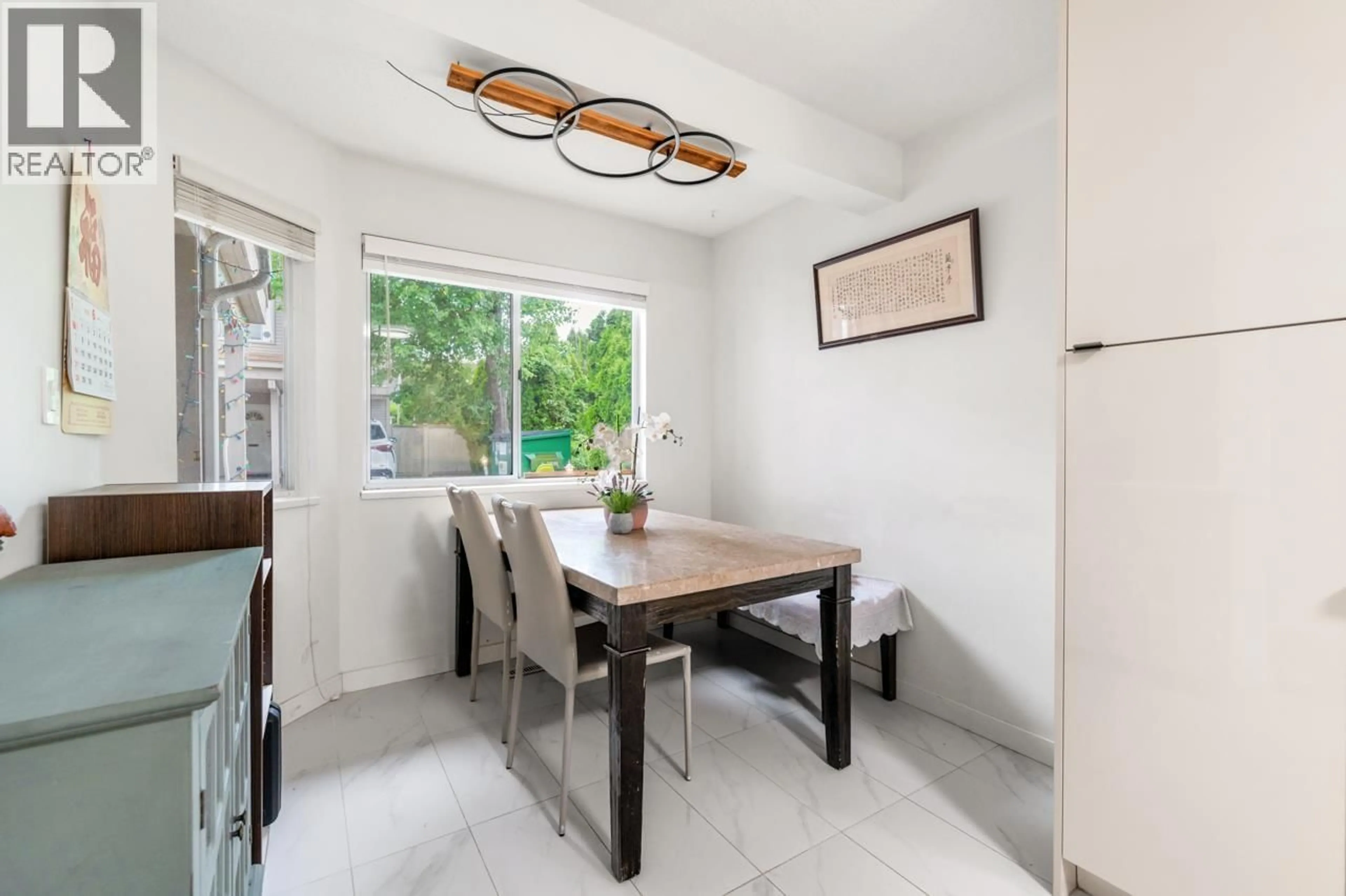 Dining room, ceramic/tile floor for 8 - 8691 COOK ROAD, Richmond British Columbia V6Y1V8