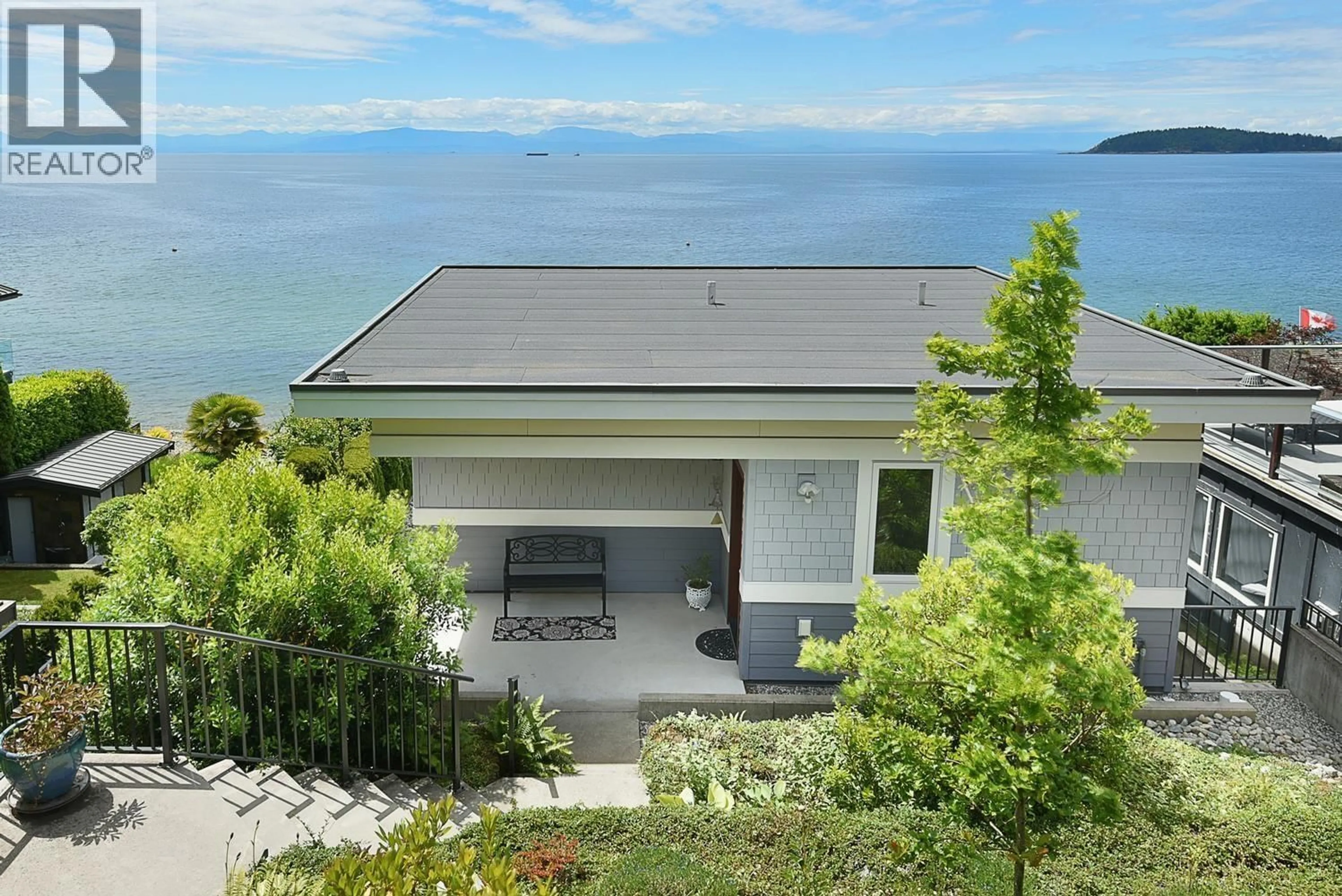 A pic from outside/outdoor area/front of a property/back of a property/a pic from drone, water/lake/river/ocean view for 5279 SUNSHINE COAST HIGHWAY, Sechelt British Columbia V7Z0C4