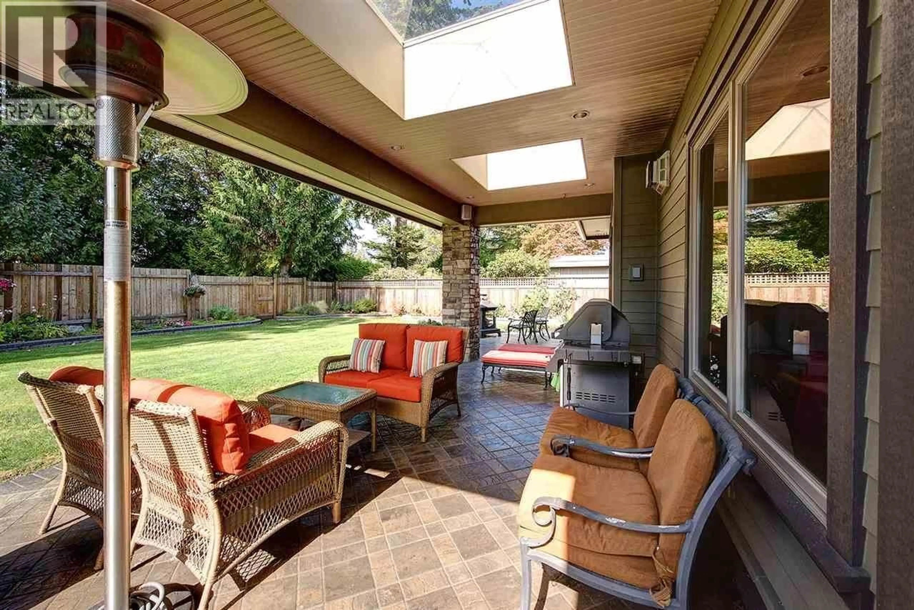 Patio, street for 411 KERRY DRIVE, Delta British Columbia V4M2R1