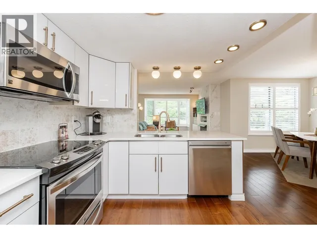 304 - 220 NEWPORT DRIVE, Port Moody 2