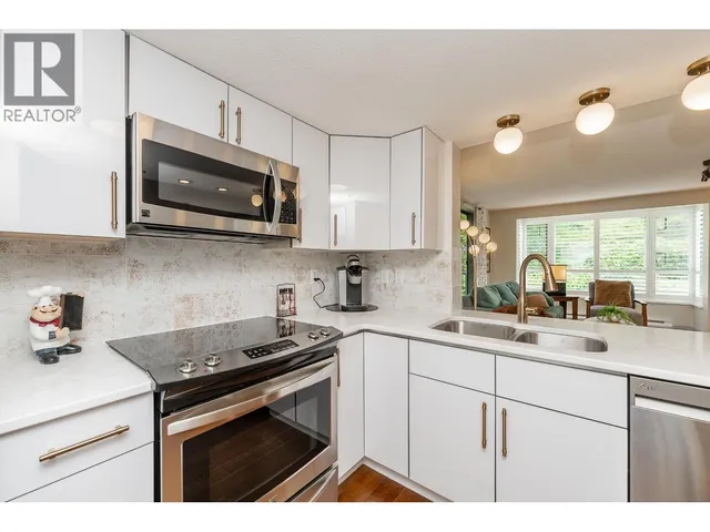 304 - 220 NEWPORT DRIVE, Port Moody 3