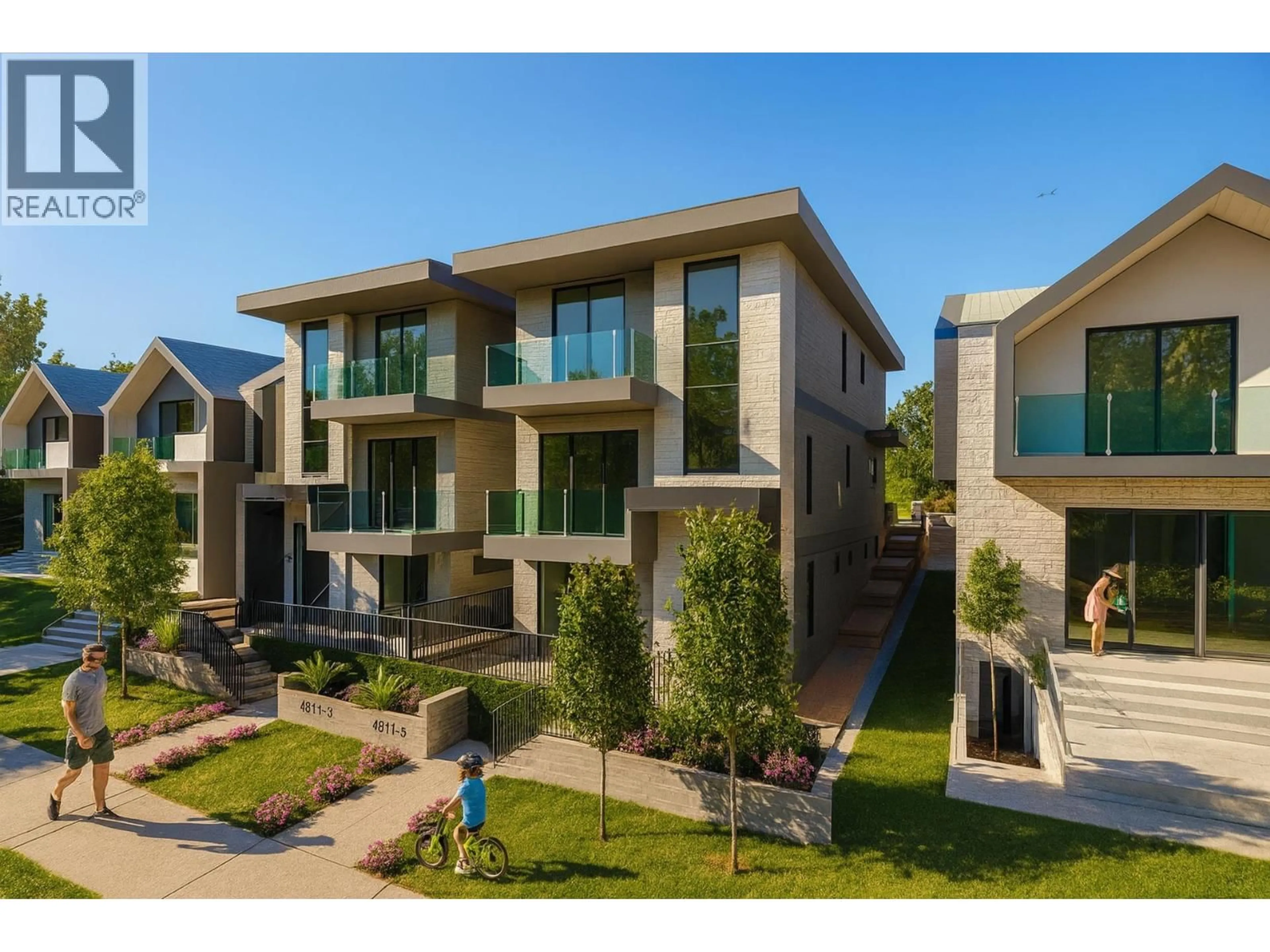 A pic from outside/outdoor area/front of a property/back of a property/a pic from drone, street for 2 - 4418 WILDWOOD CRESCENT, Burnaby British Columbia V5G2M4