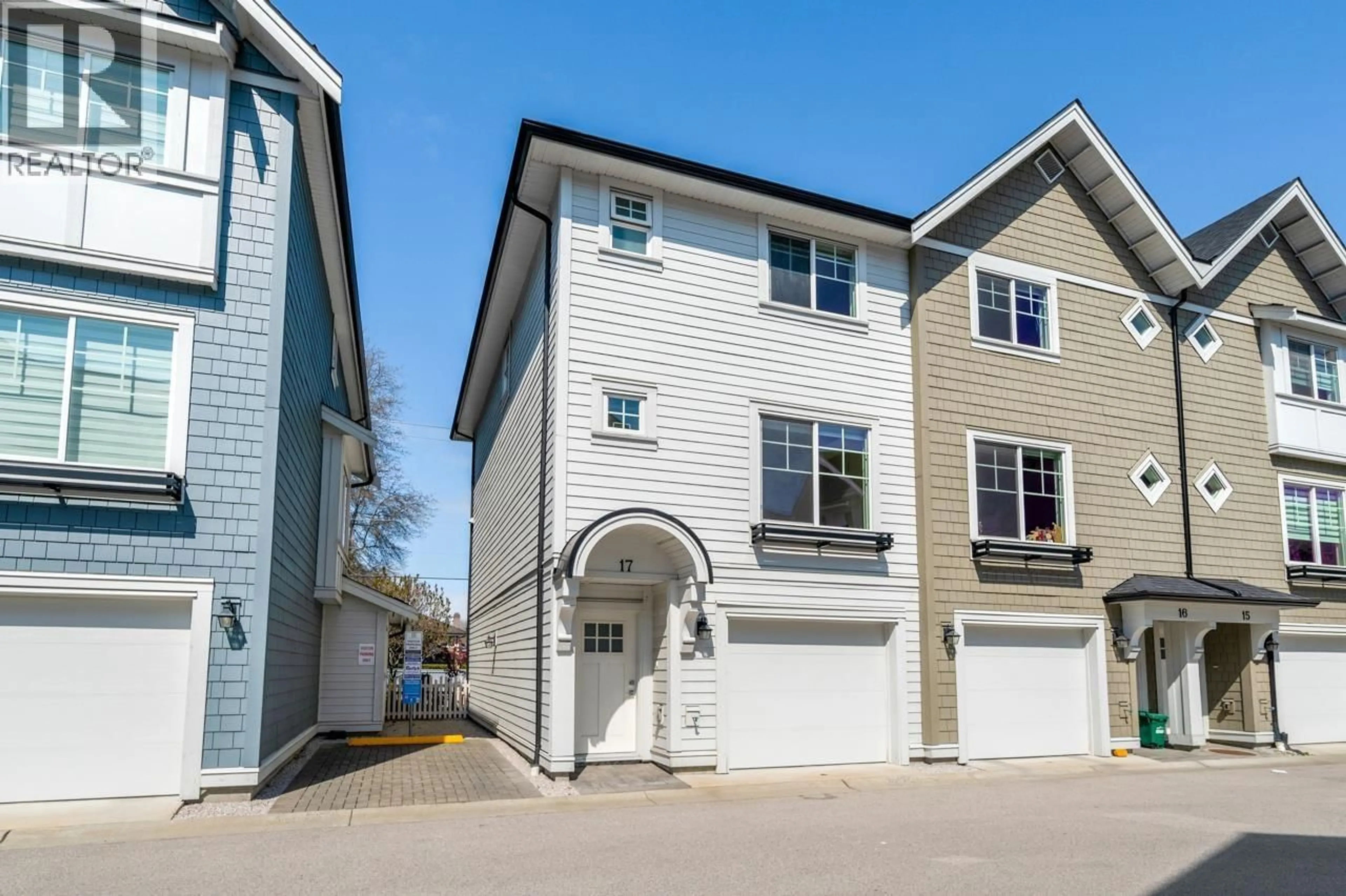 Home with vinyl exterior material, street for 17 - 9211 MCKIM WAY, Richmond British Columbia V6X0T1