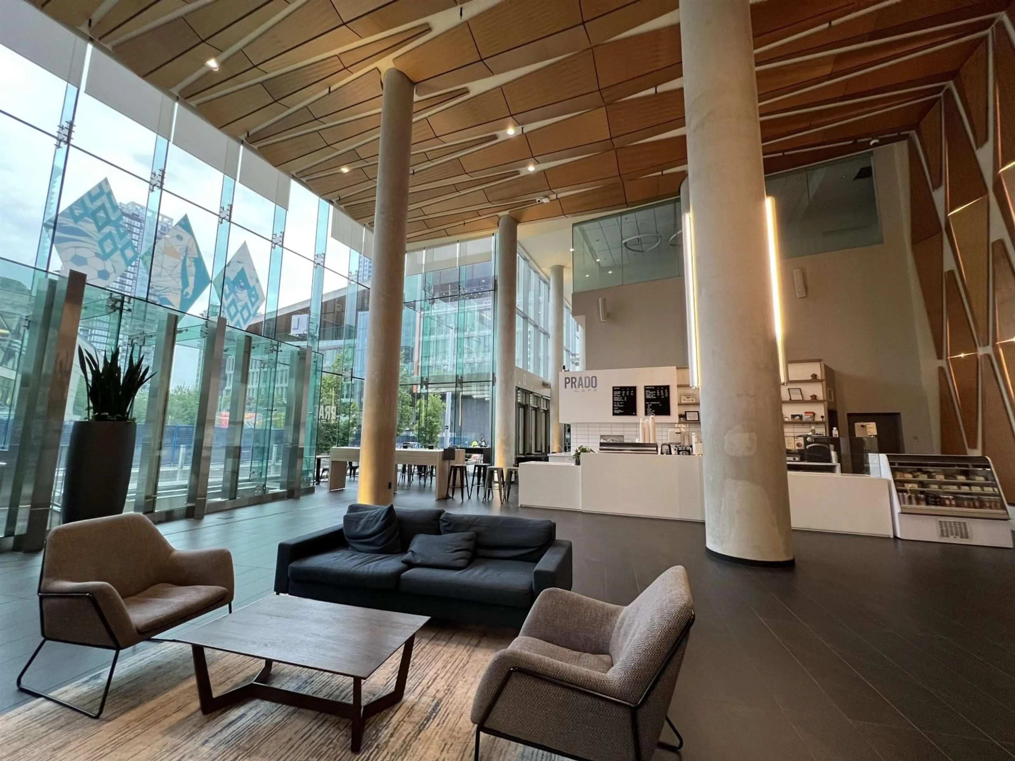 Lobby for 3204 - 13495 CENTRAL AVENUE, Surrey British Columbia V3T0K2