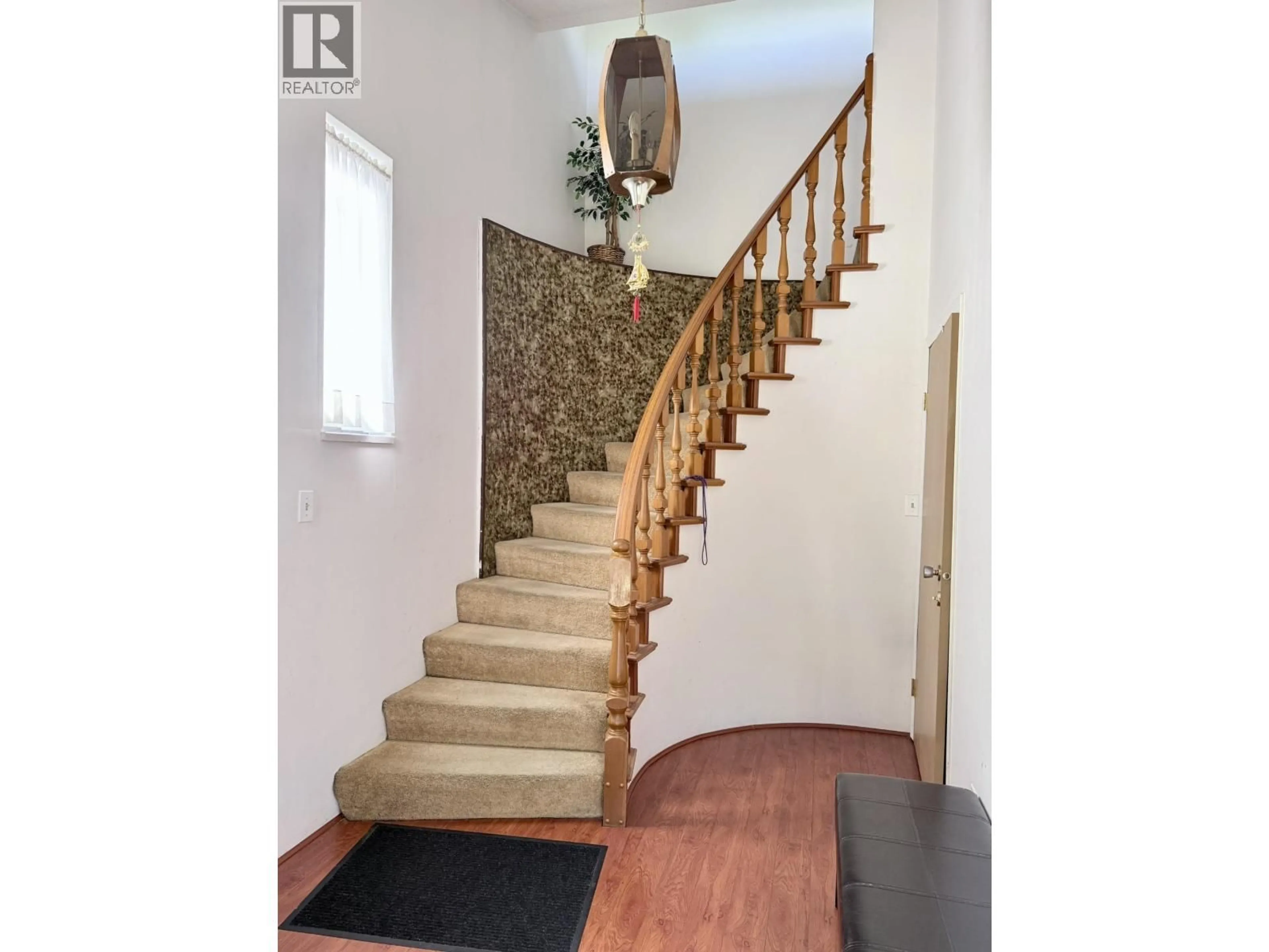 Stairs for 2826 FRANKLIN STREET, Vancouver British Columbia V5K5B1