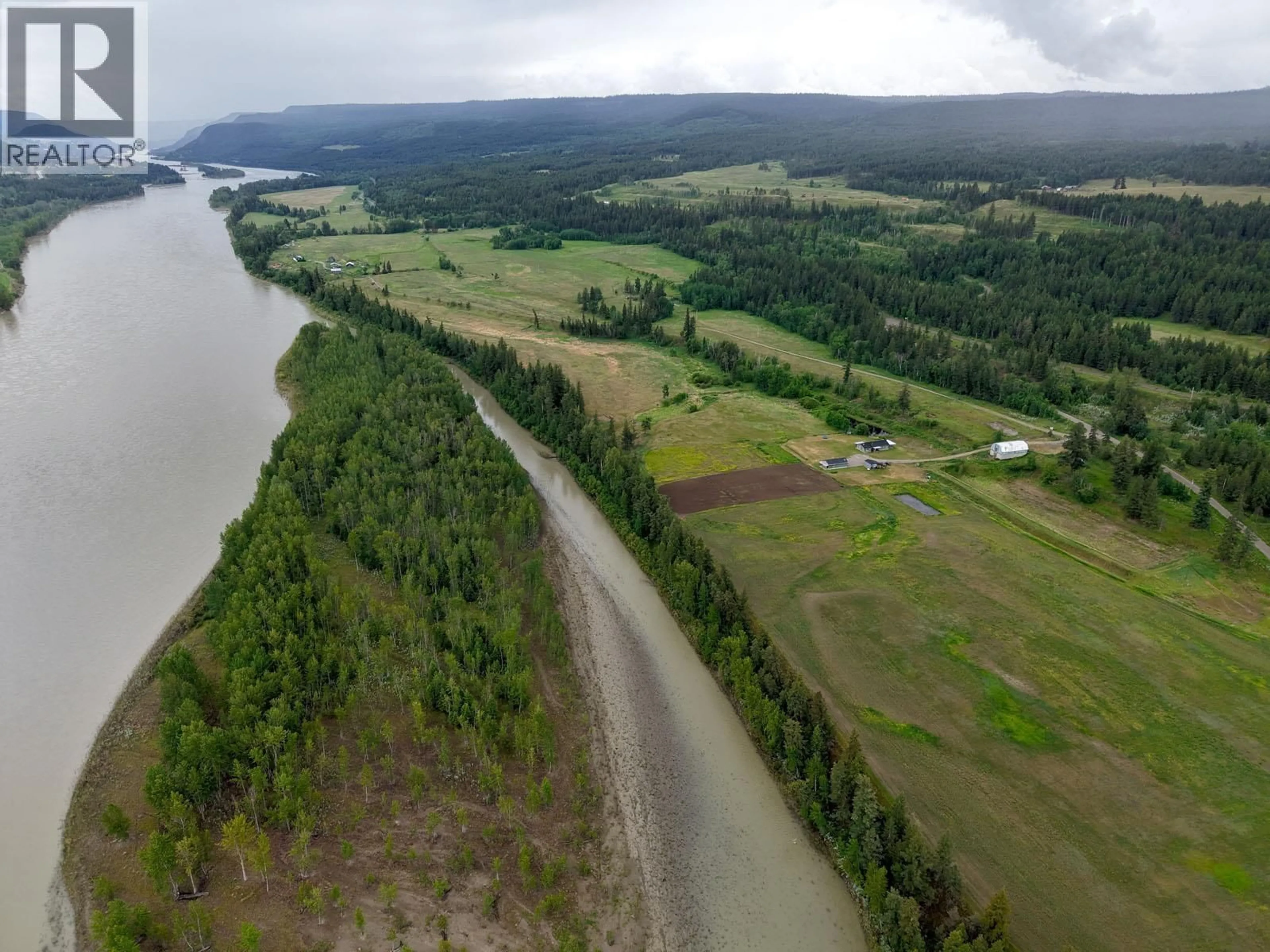 A pic from outside/outdoor area/front of a property/back of a property/a pic from drone, water/lake/river/ocean view for 9811 MARGUERITE FERRY ROAD, Quesnel British Columbia V2J6R6