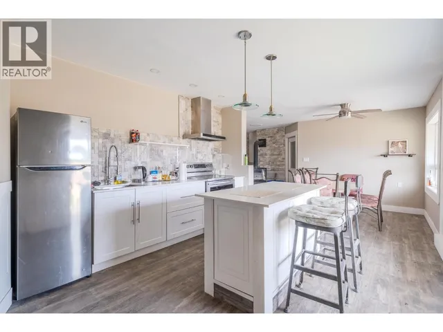 7435 LITTLE FORT 24 HIGHWAY, 100 Mile House 4