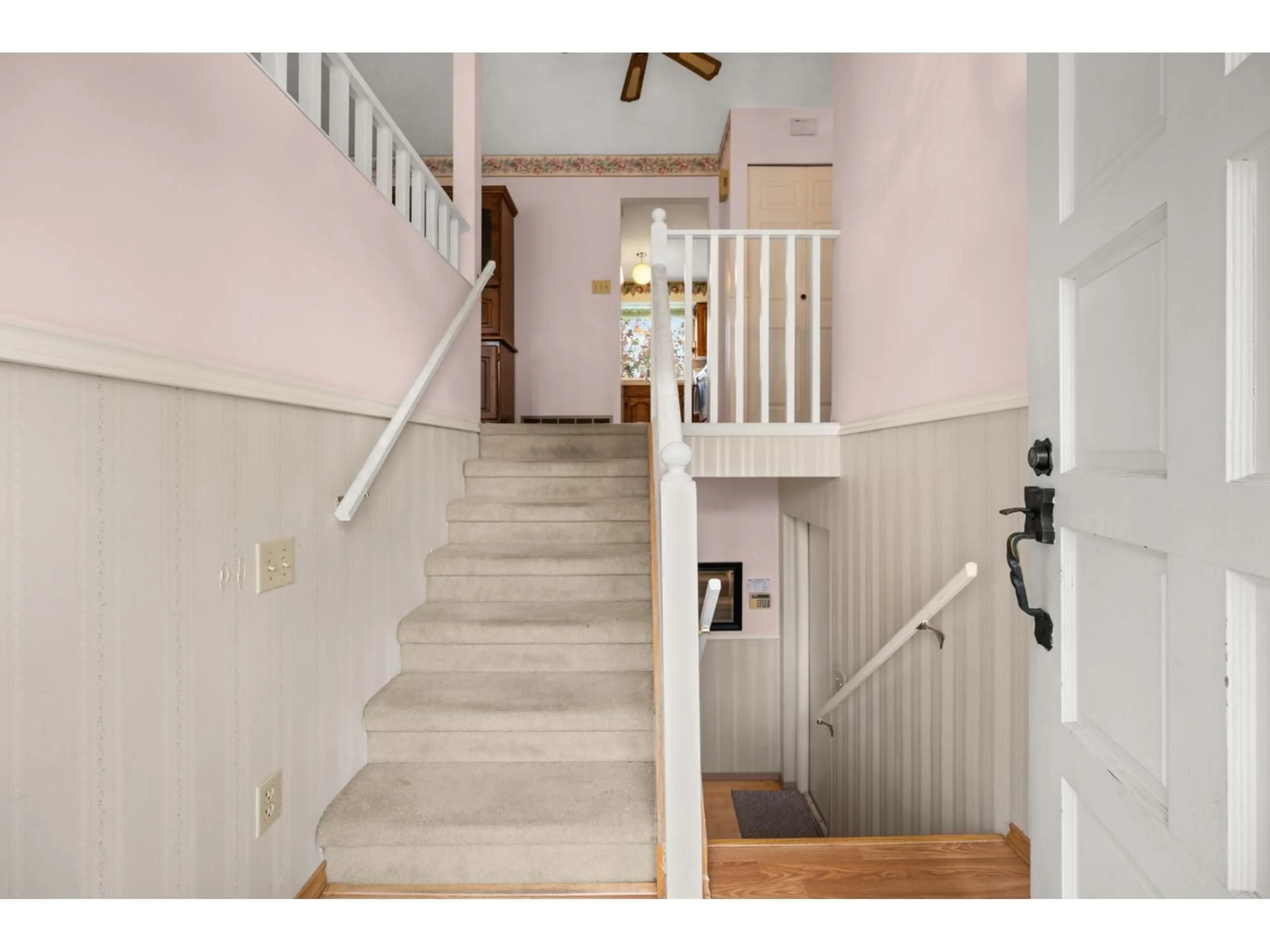 Unknown for 9507 204B STREET, Langley British Columbia V1M1Y9