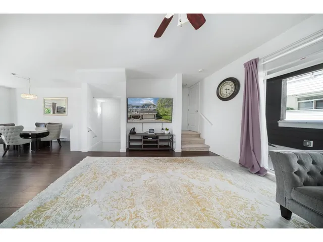 8 - 16357 15 AVENUE, Surrey 4