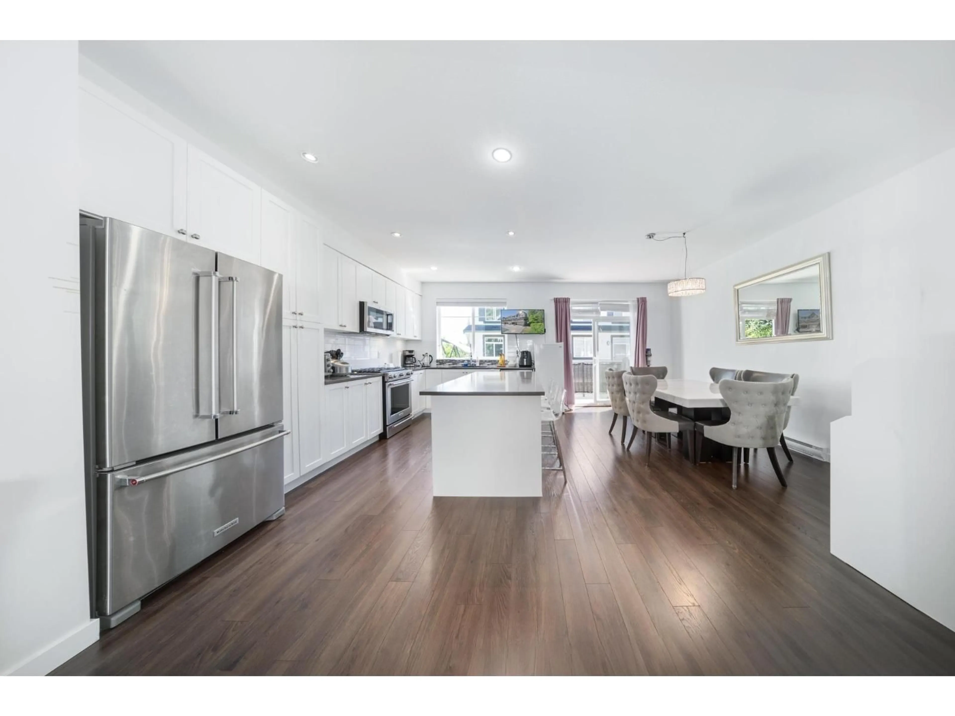 Open concept kitchen, unknown for 8 - 16357 15 AVENUE, Surrey British Columbia V4A0C2
