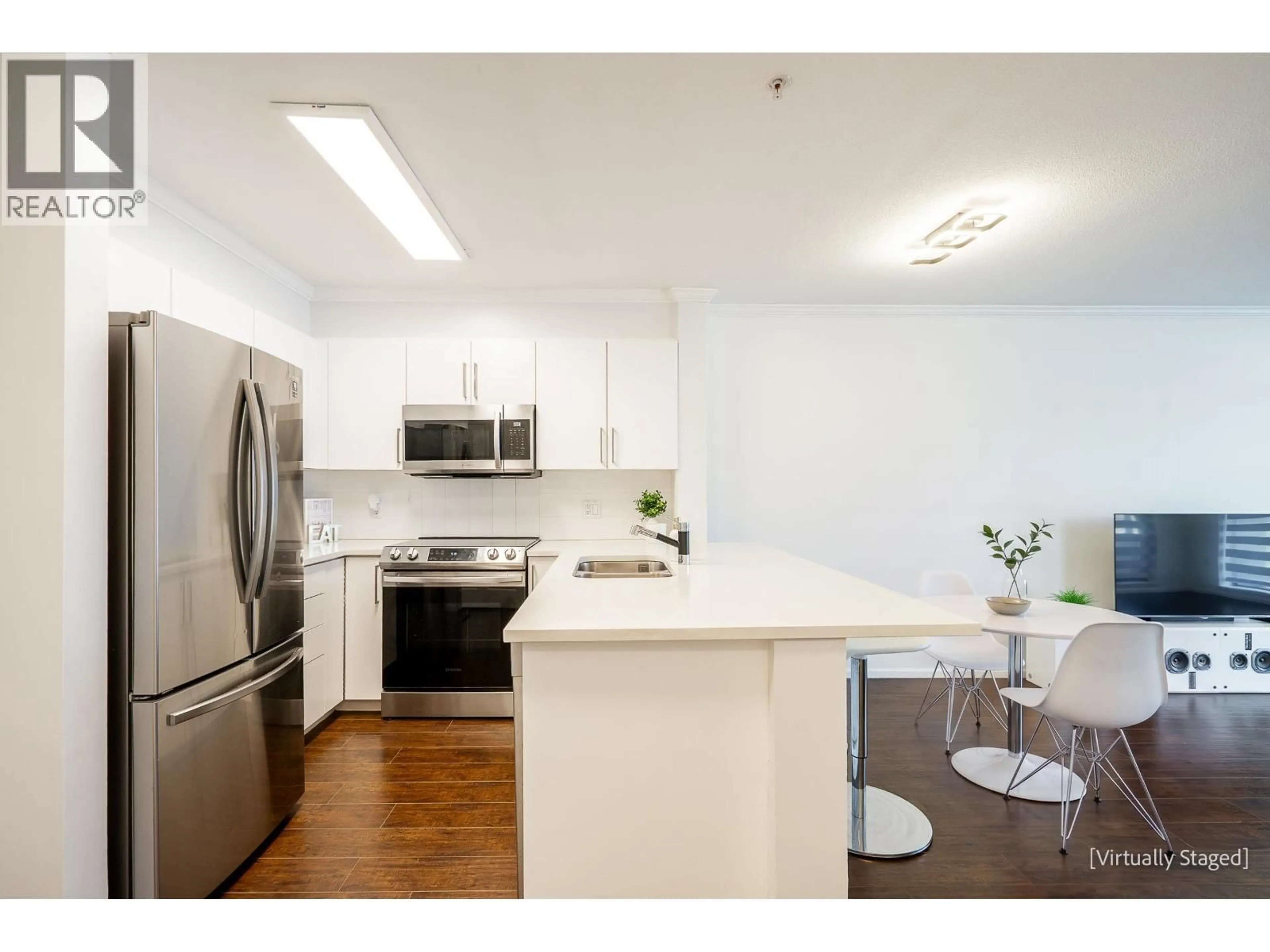 Standard kitchen, unknown for 204 - 260 NEWPORT DRIVE, Port Moody British Columbia V3H5C6