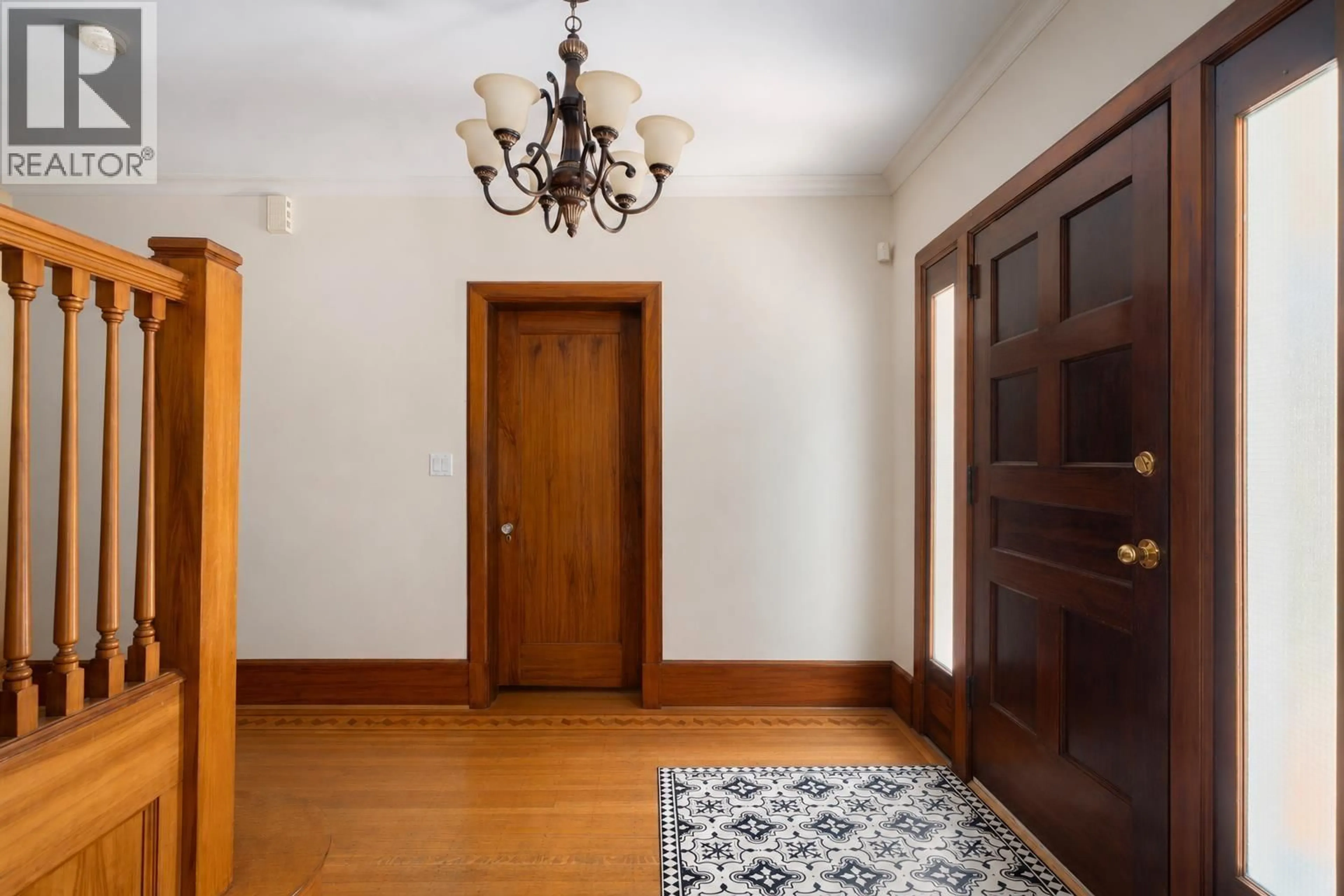 Indoor foyer for 6311 ADERA STREET, Vancouver British Columbia V6M3J7