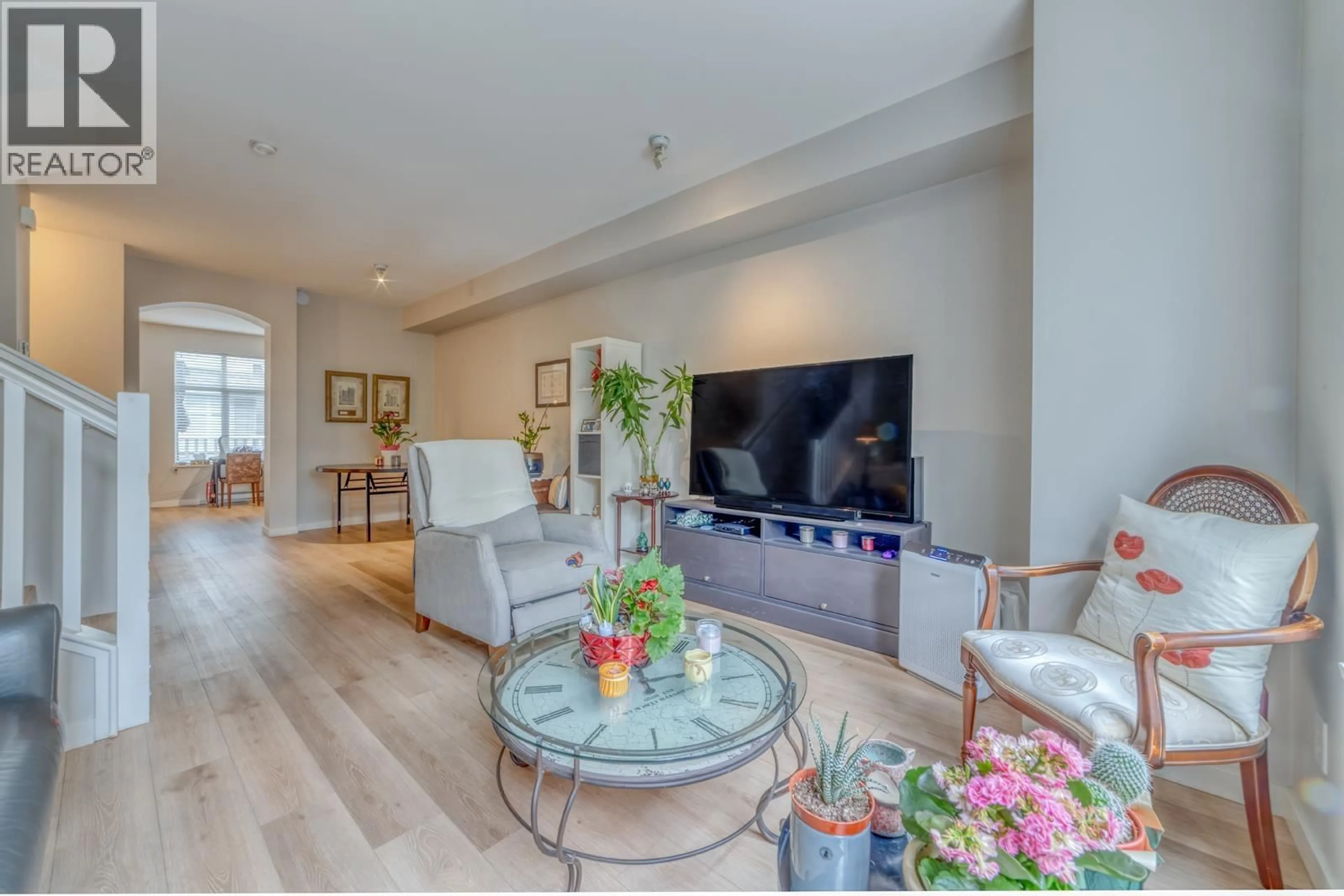 Living room with furniture, unknown for 18 - 7288 HEATHER STREET, Richmond British Columbia V6Y4L4