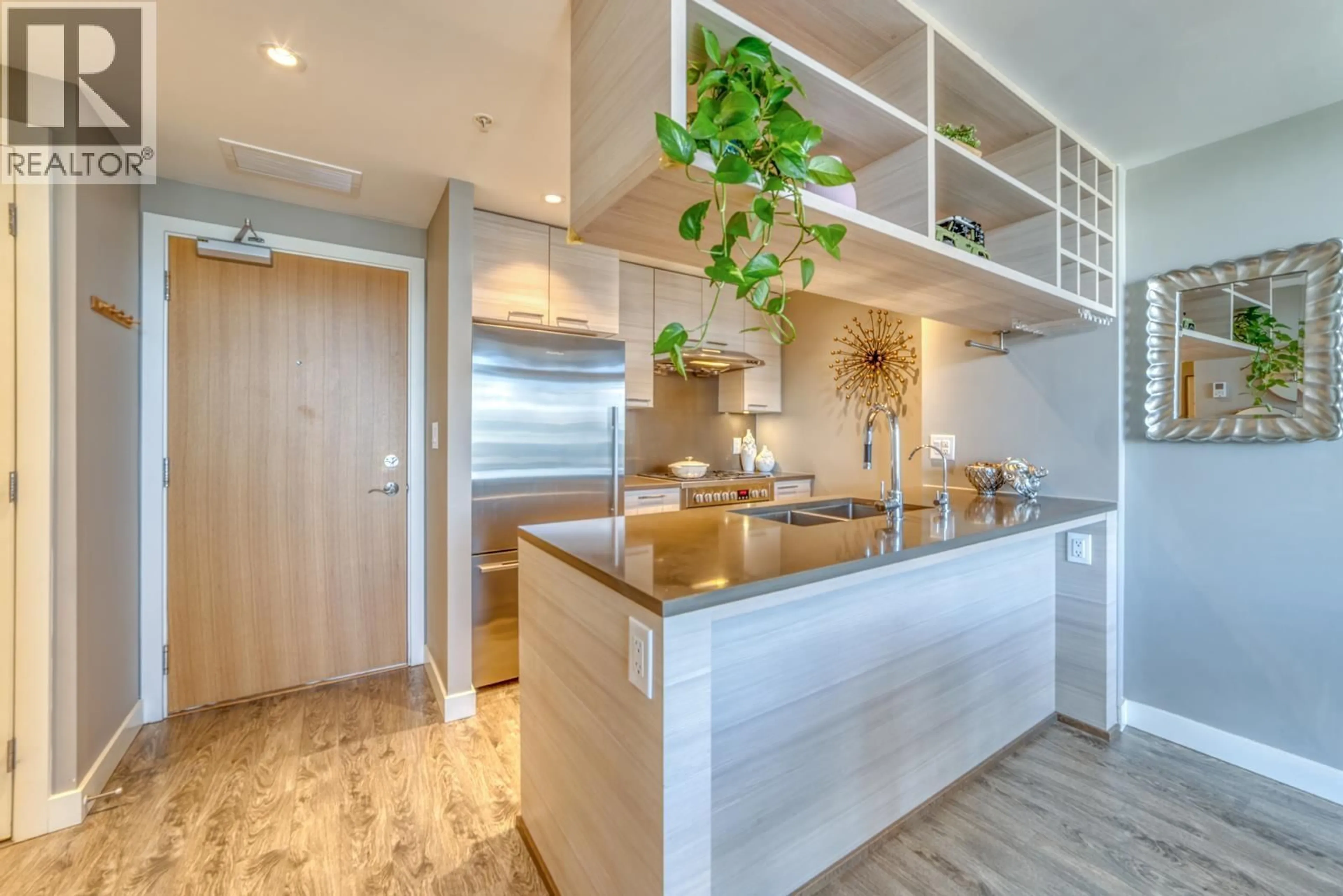 Contemporary kitchen, unknown for 1808 - 6188 NO. 3 ROAD, Richmond British Columbia V6Y0J3