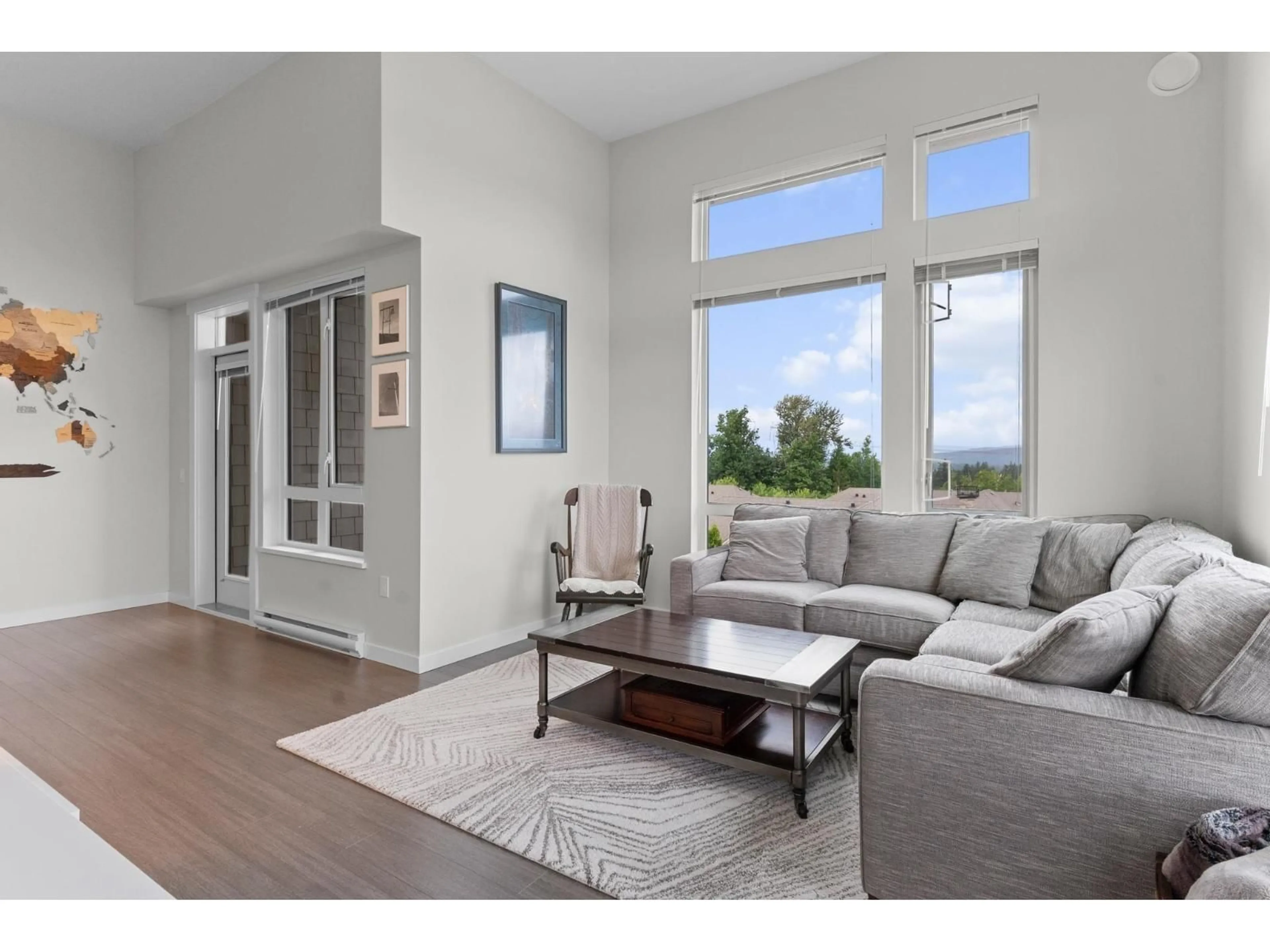 Living room with furniture, unknown for 424 - 31158 WESTRIDGE PLACE, Abbotsford British Columbia V2T0K5