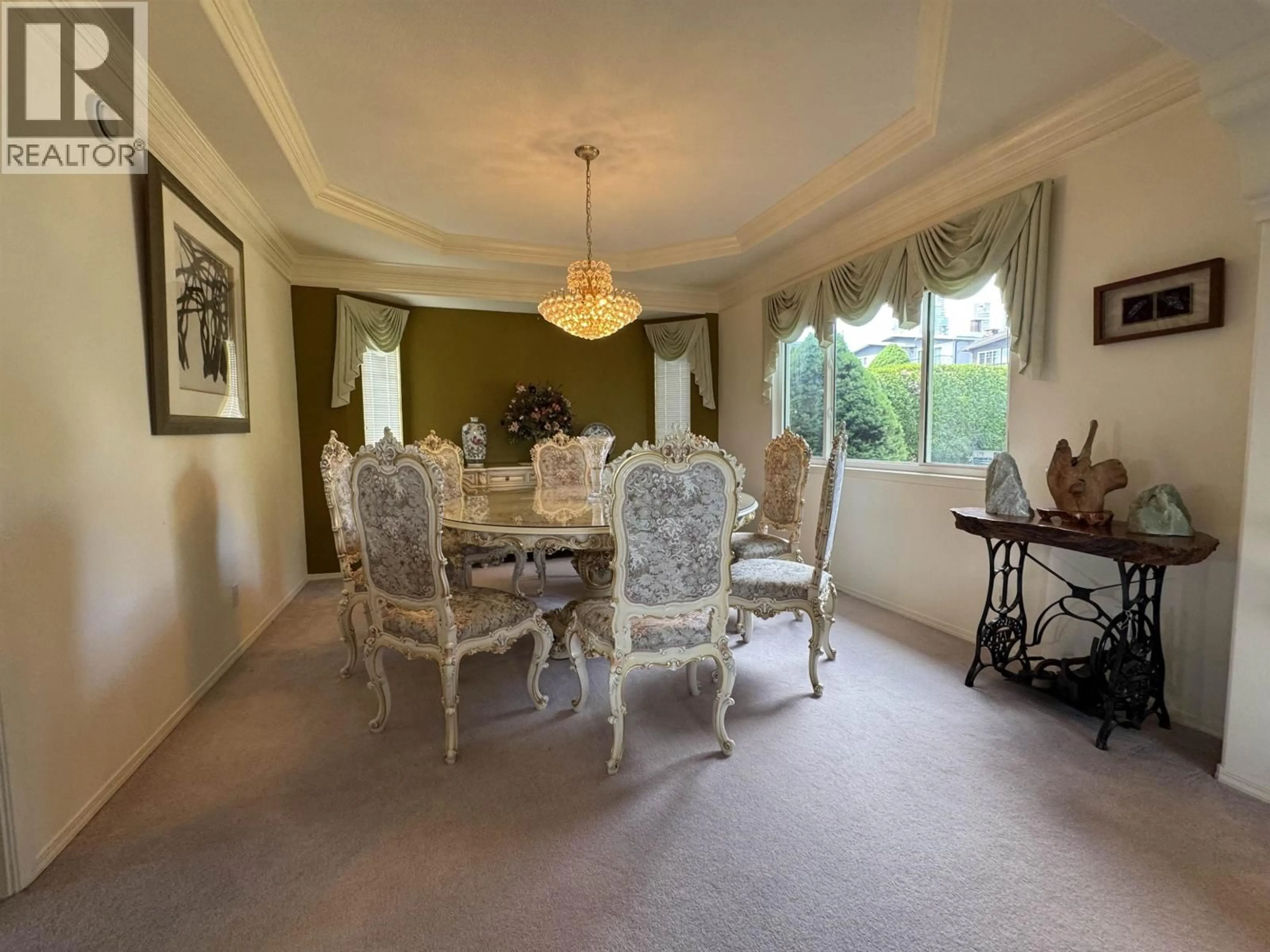 Dining room, unknown for 4920 SARDIS CRESCENT, Burnaby British Columbia V5H3K3