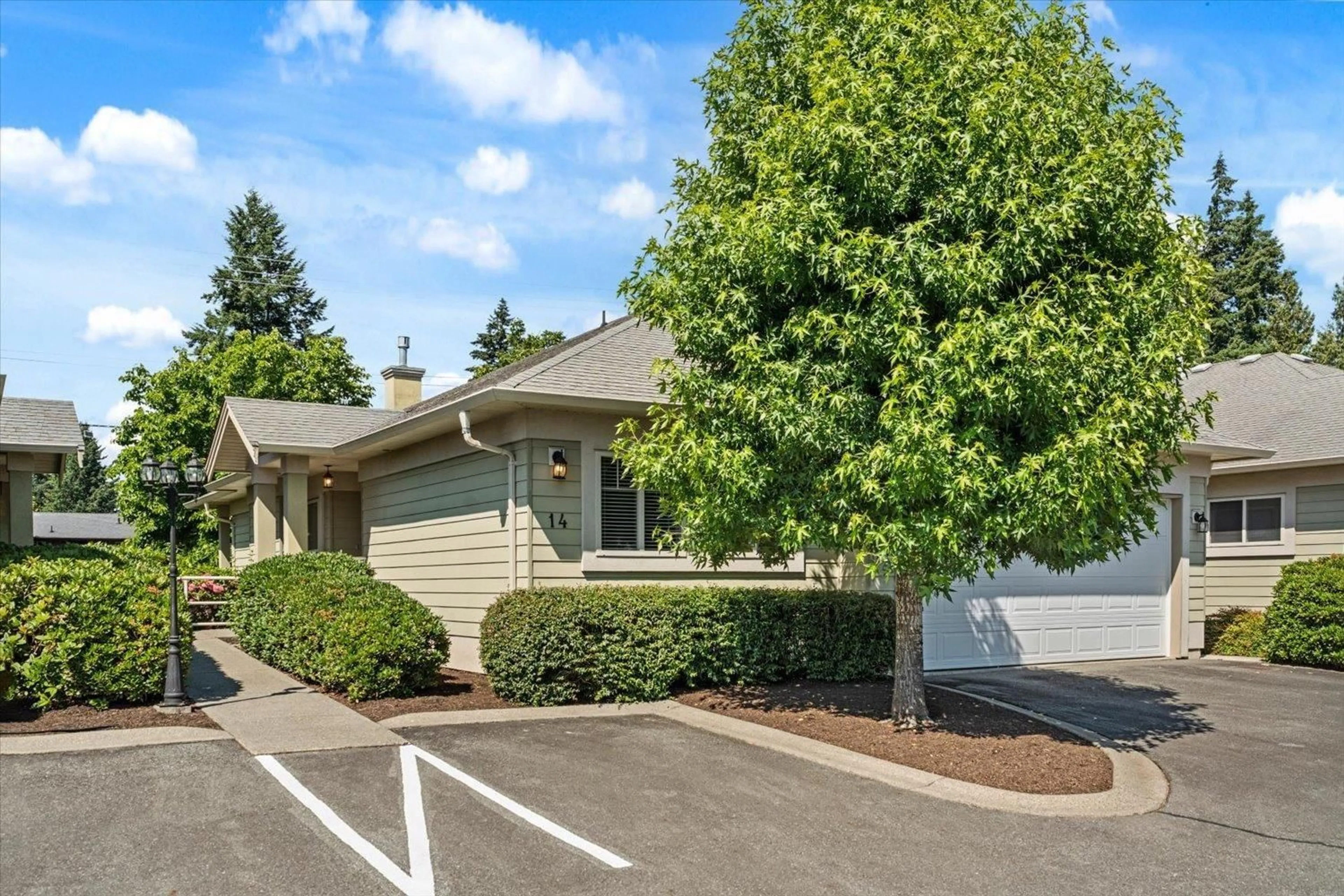 Unknown for 14 - 34159 FRASER STREET, Abbotsford British Columbia V2S8P2