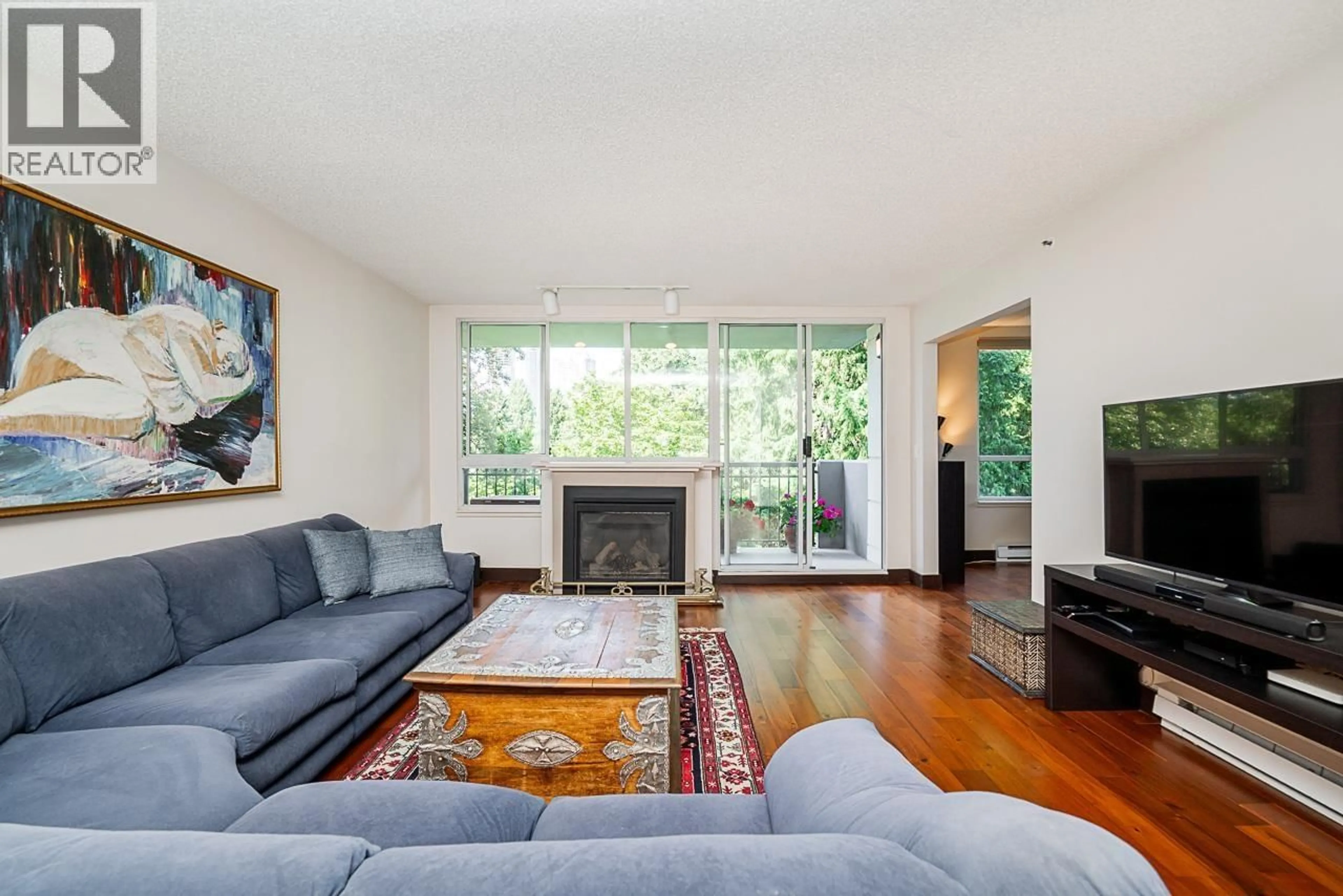 Living room with furniture, unknown for 904 - 545 AUSTIN AVENUE, Coquitlam British Columbia V3K6R4