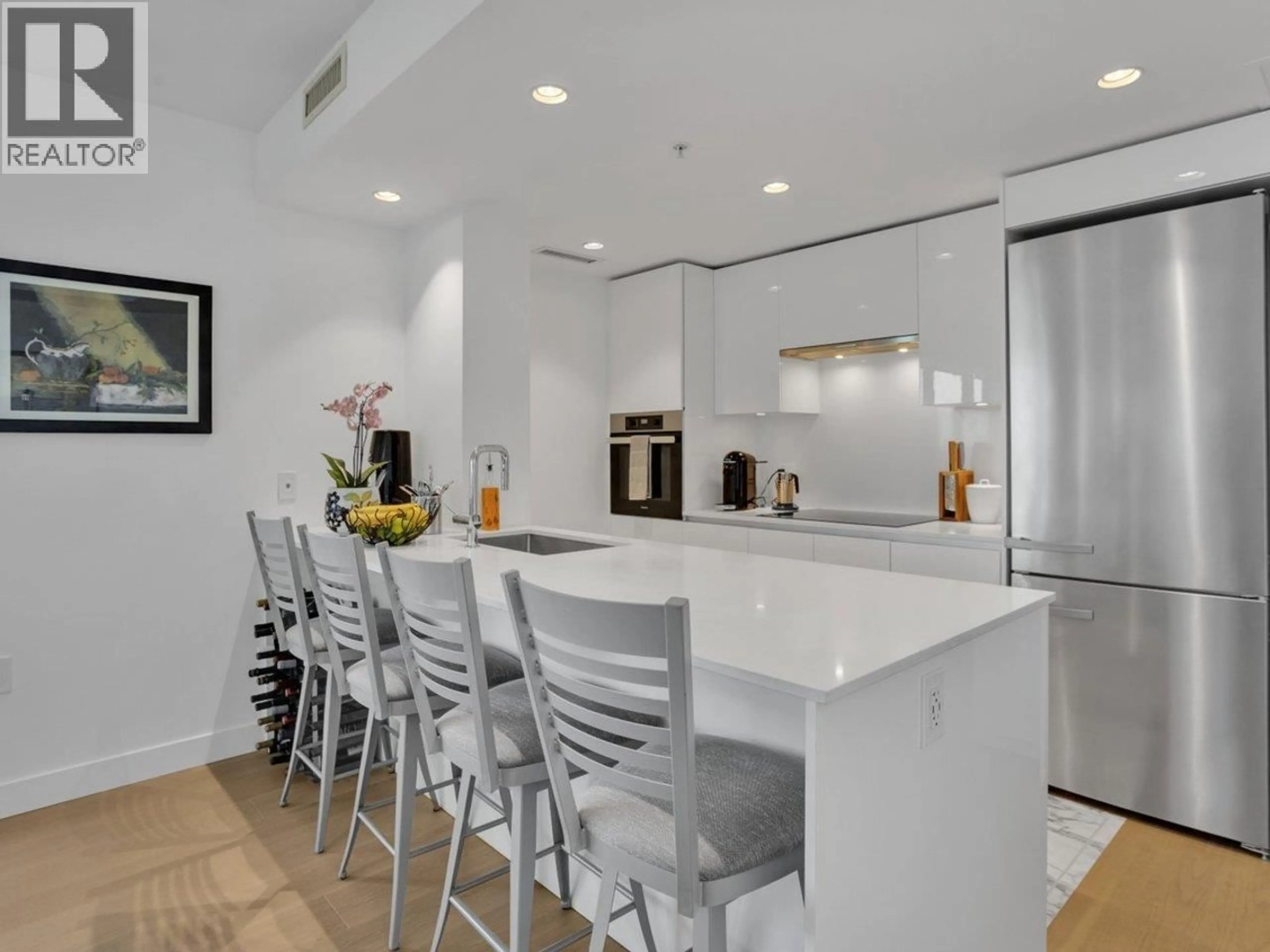 Contemporary kitchen, unknown for 1102 - 5766 GILBERT ROAD, Richmond British Columbia V6X1B7