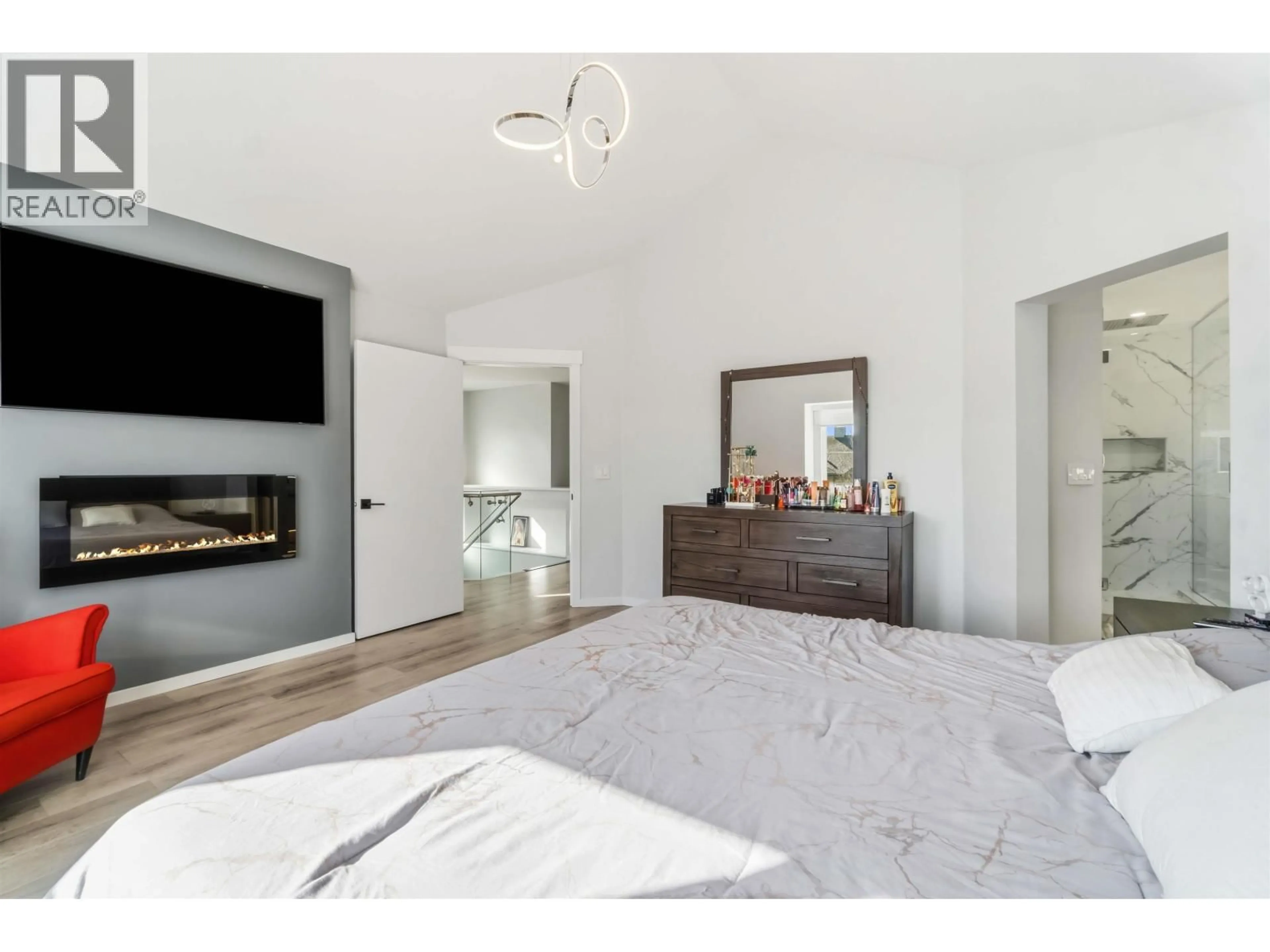 A pic of a room for 108 SYCAMORE DRIVE, Port Moody British Columbia V3H0A8