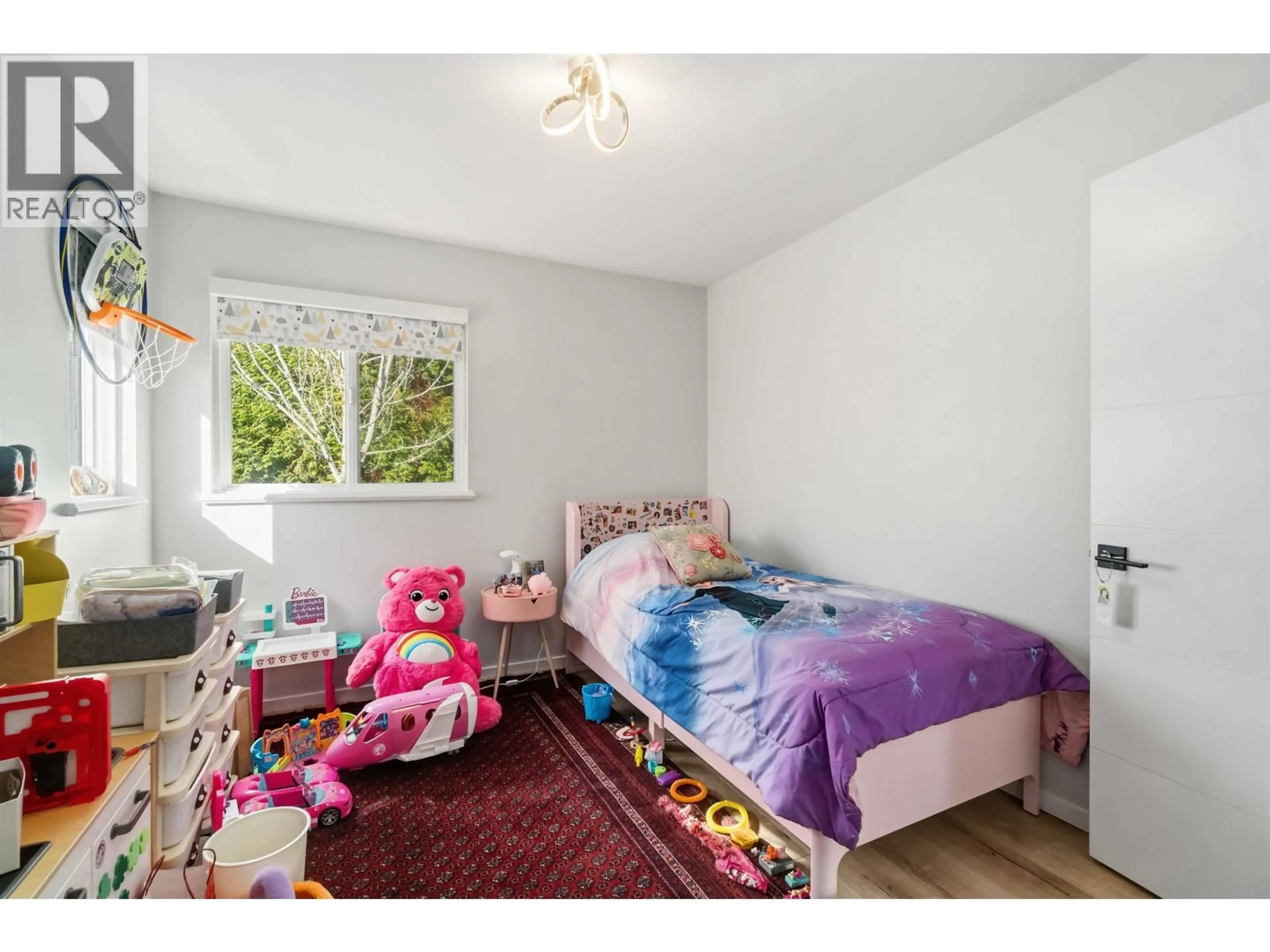 A pic of a room for 108 SYCAMORE DRIVE, Port Moody British Columbia V3H0A8