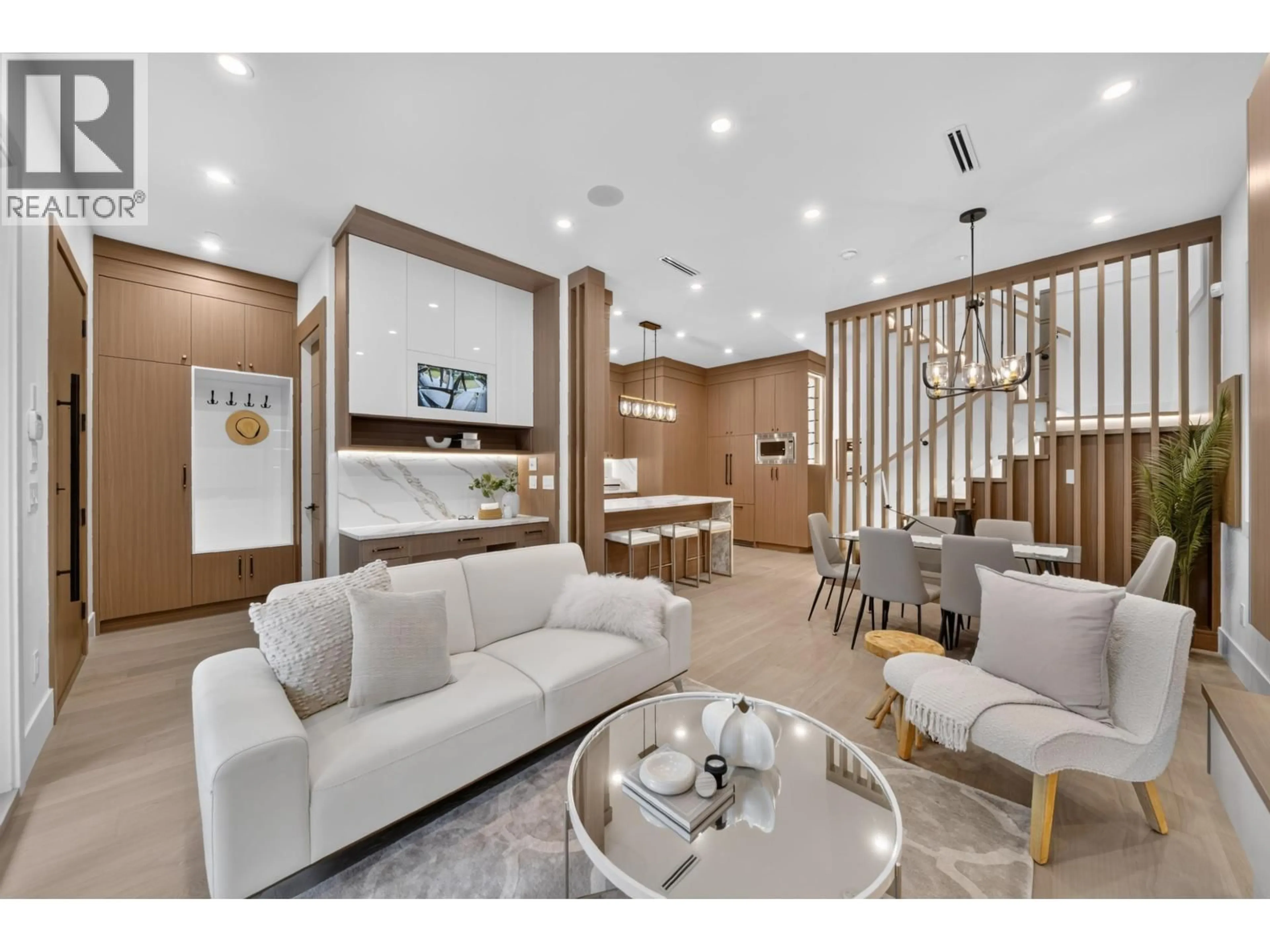 Living room with furniture, unknown for 1 - 847 10TH AVENUE, Vancouver British Columbia V5T2A9