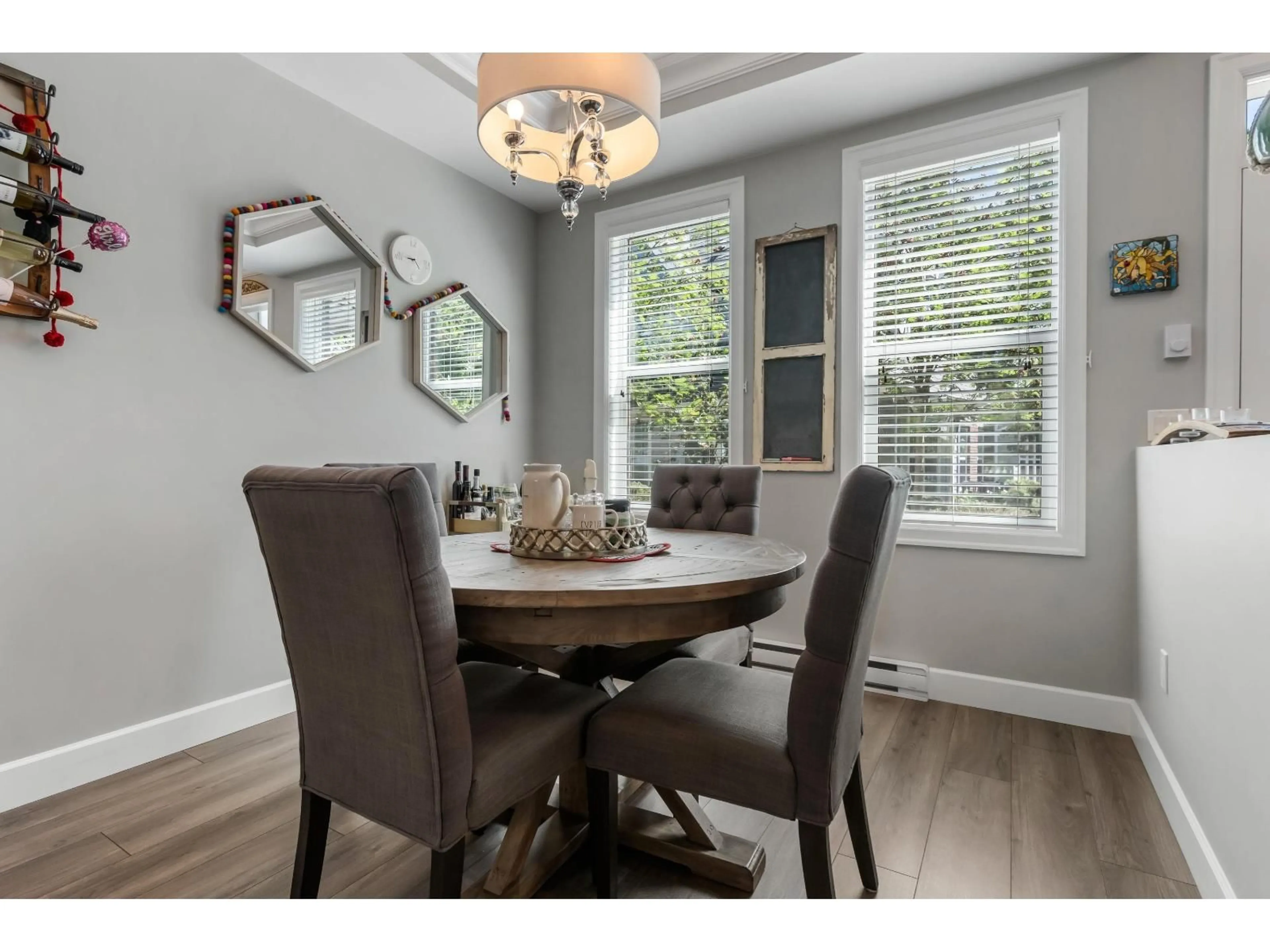 Dining room, wood/laminate floor for 24 - 45462 TAMIHI WAY, Chilliwack British Columbia V2R0Y2