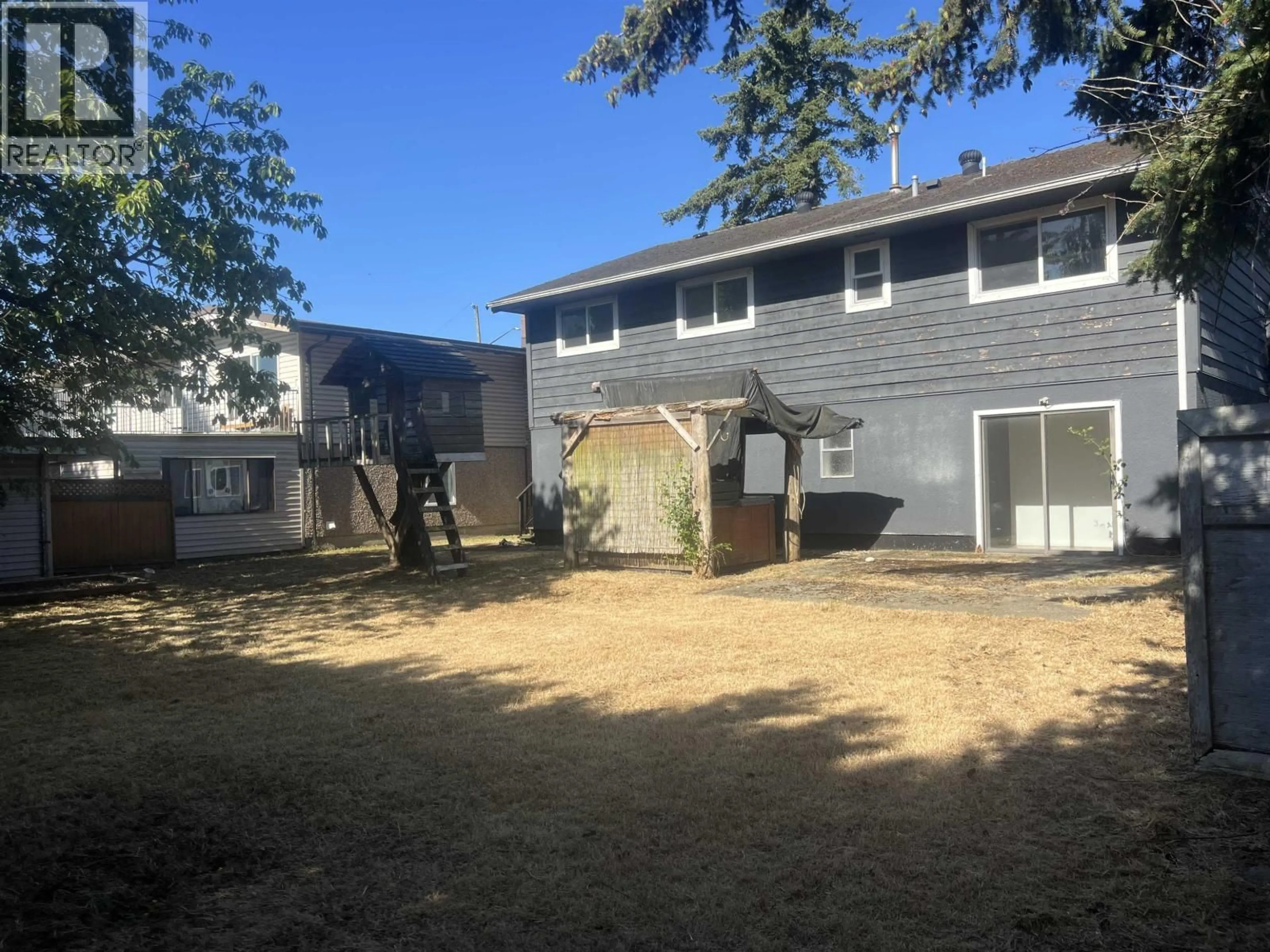 A pic from outside/outdoor area/front of a property/back of a property/a pic from drone, street for 5185 WHITWORTH CRESCENT, Delta British Columbia V4K1B1