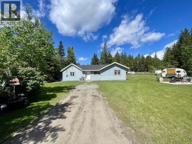6572 WUTKE ROAD, 100 Mile House 2