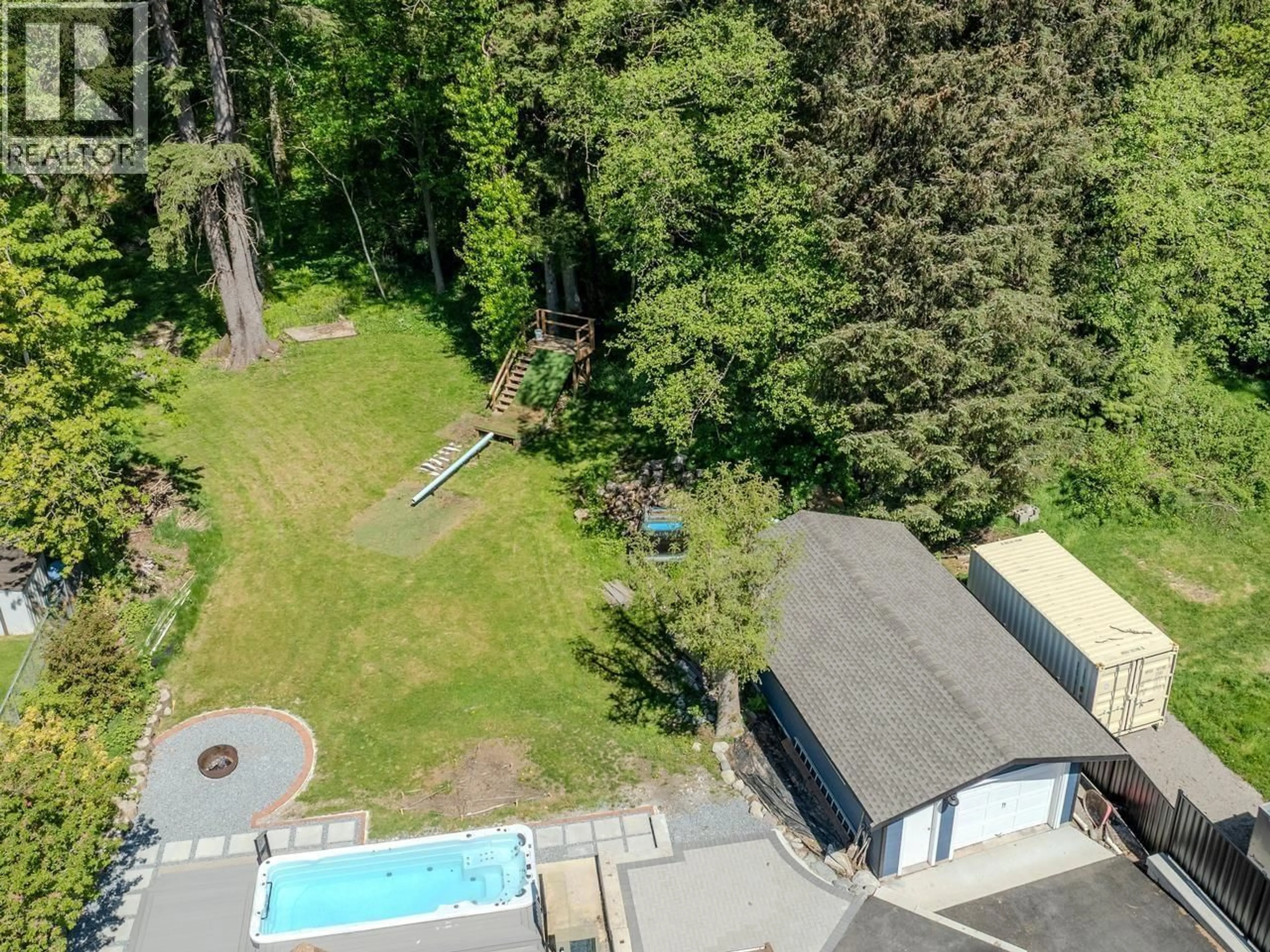 A pic from outside/outdoor area/front of a property/back of a property/a pic from drone, unknown for 1387 JUDD ROAD, Squamish British Columbia V0N1H0