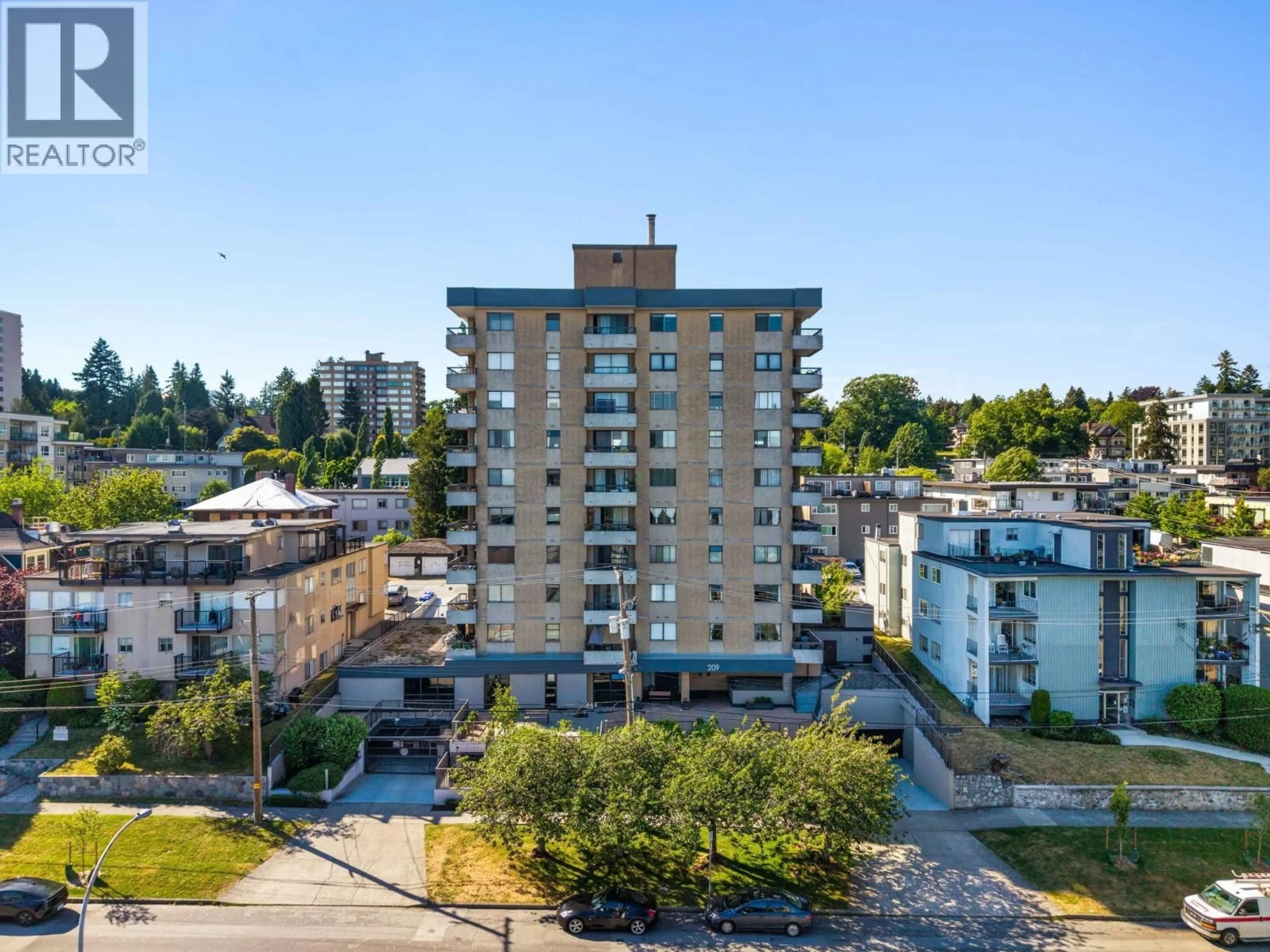 A pic from outside/outdoor area/front of a property/back of a property/a pic from drone, city buildings view from balcony for 202 - 209 CARNARVON STREET, New Westminster British Columbia V3L1B7