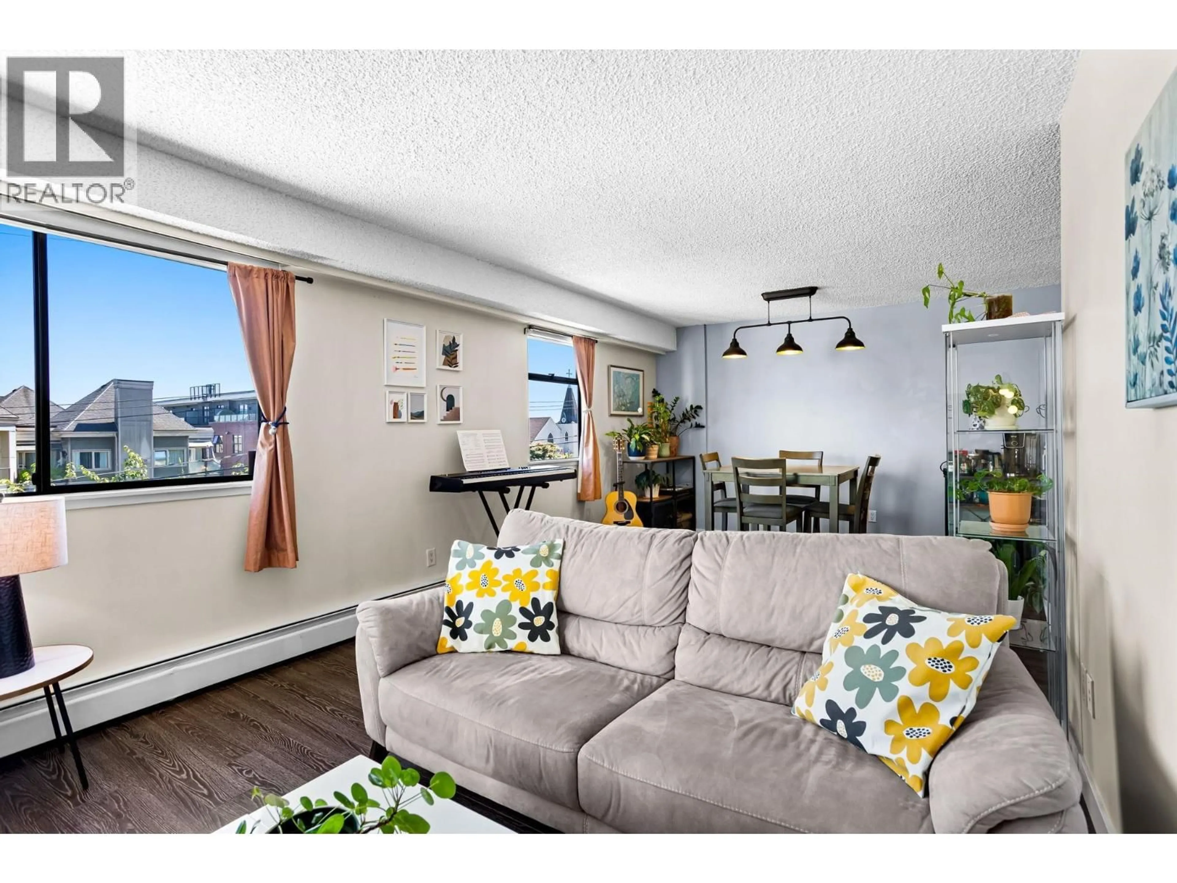 Living room with furniture, wood/laminate floor for 202 - 209 CARNARVON STREET, New Westminster British Columbia V3L1B7