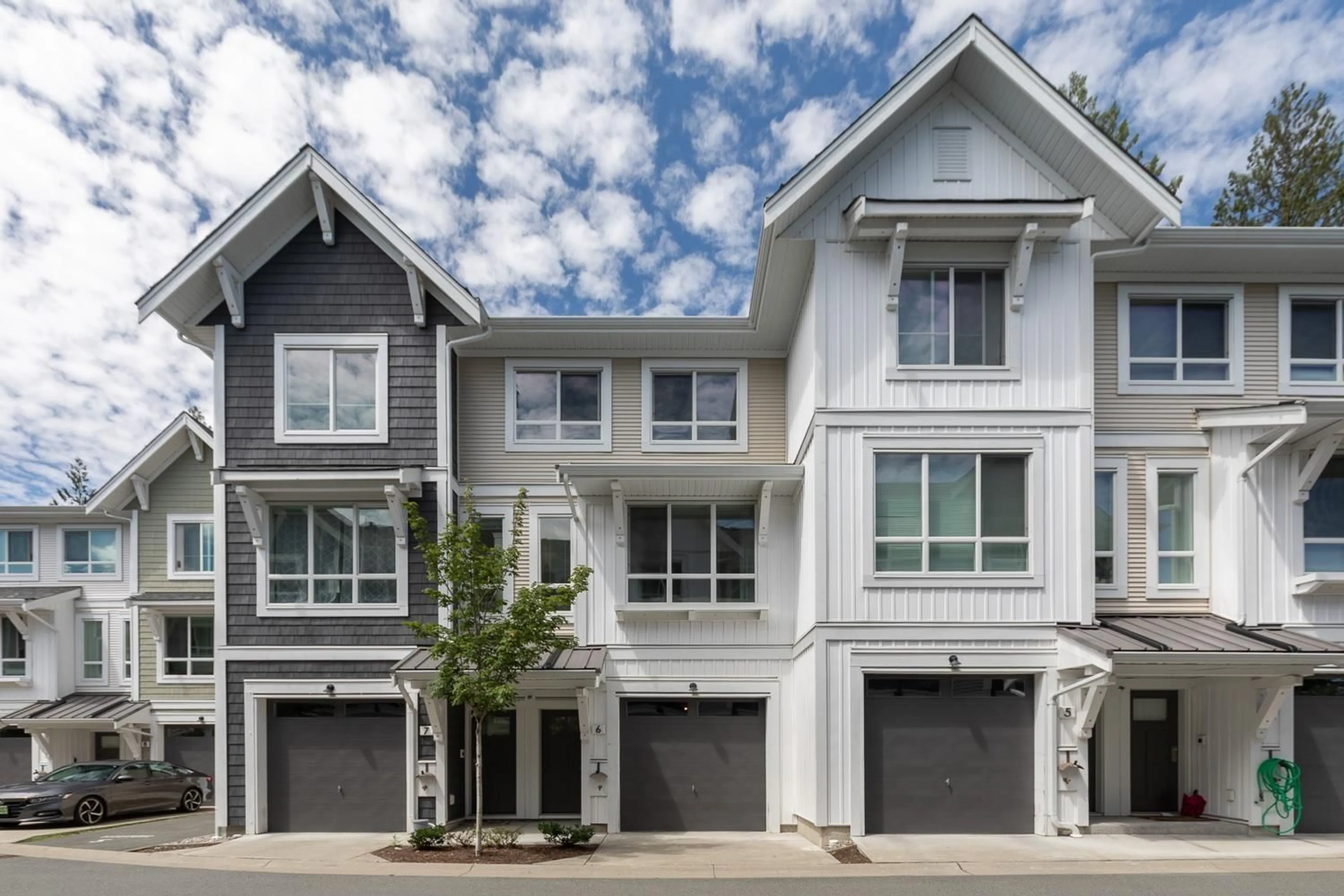 Home with vinyl exterior material, street for 6 - 8335 NELSON STREET, Mission British Columbia V4S0E4