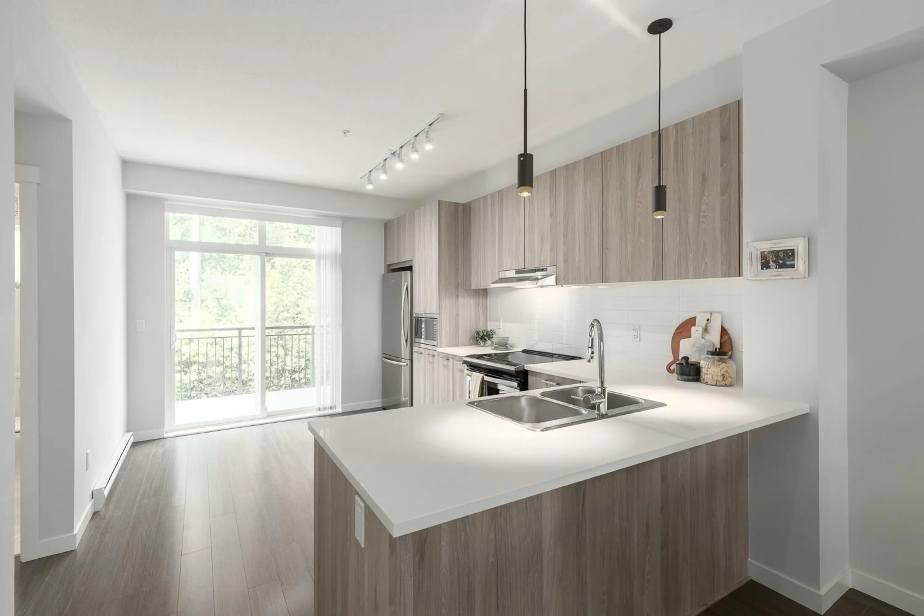 Open concept kitchen, wood/laminate floor for 6 - 8335 NELSON STREET, Mission British Columbia V4S0E4