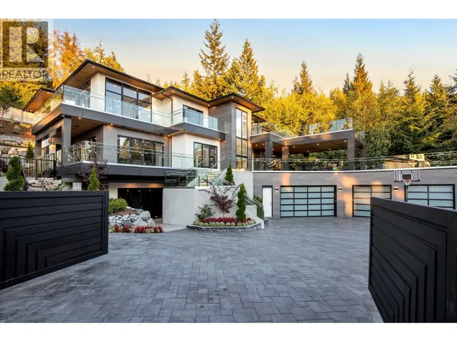 184 KINSEY DRIVE, Port Moody 2