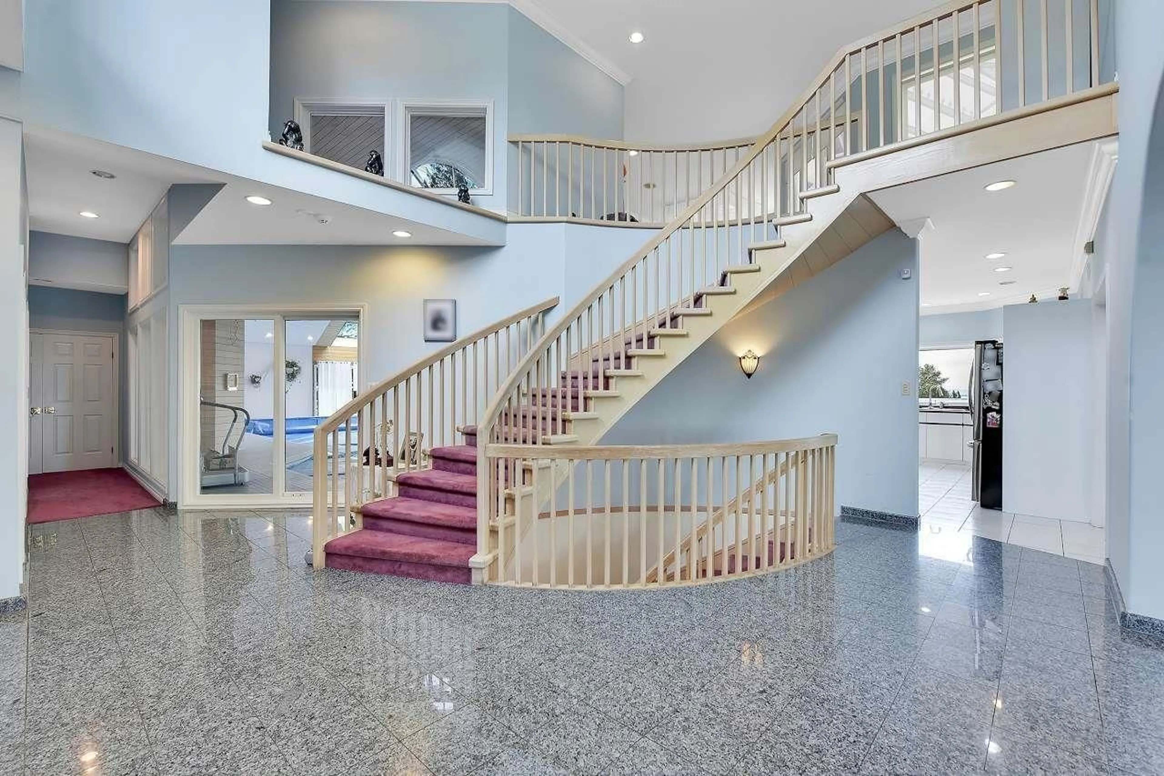 Indoor foyer for 5455 120 STREET, Delta British Columbia V3X2X7