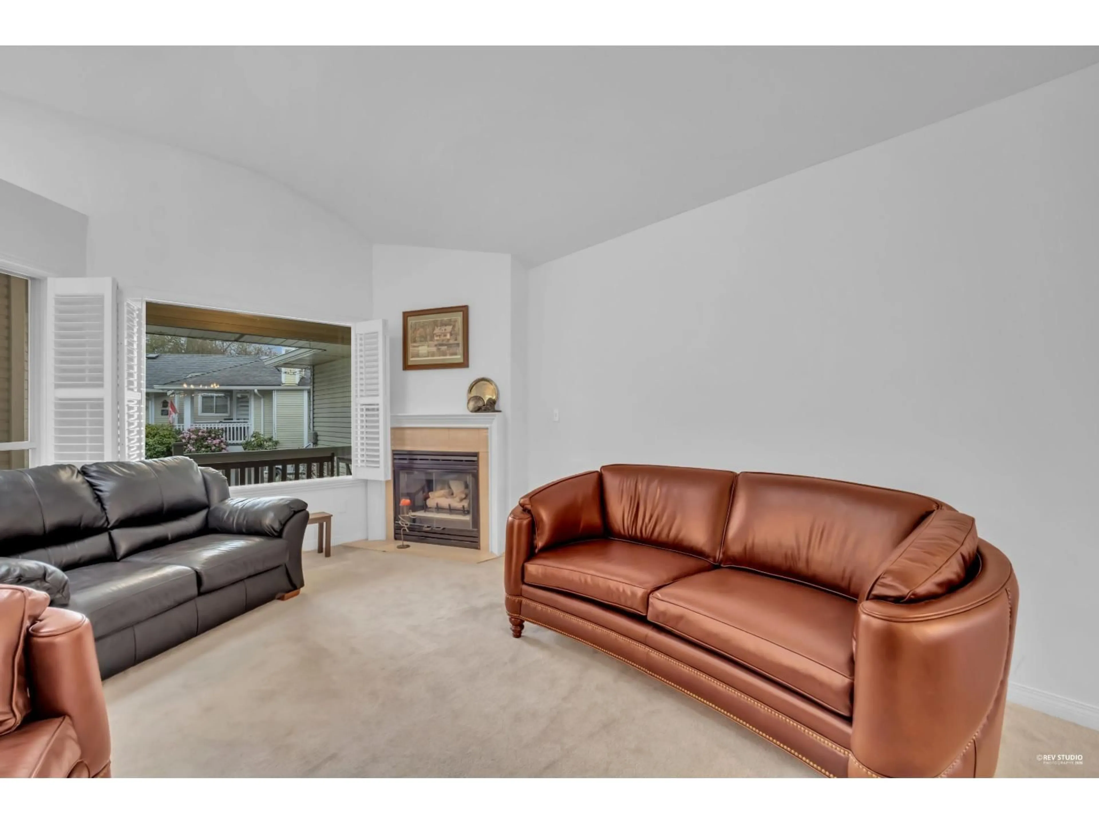Living room with furniture, unknown for 6833 NICHOLSON ROAD, Delta British Columbia V4E1Z8