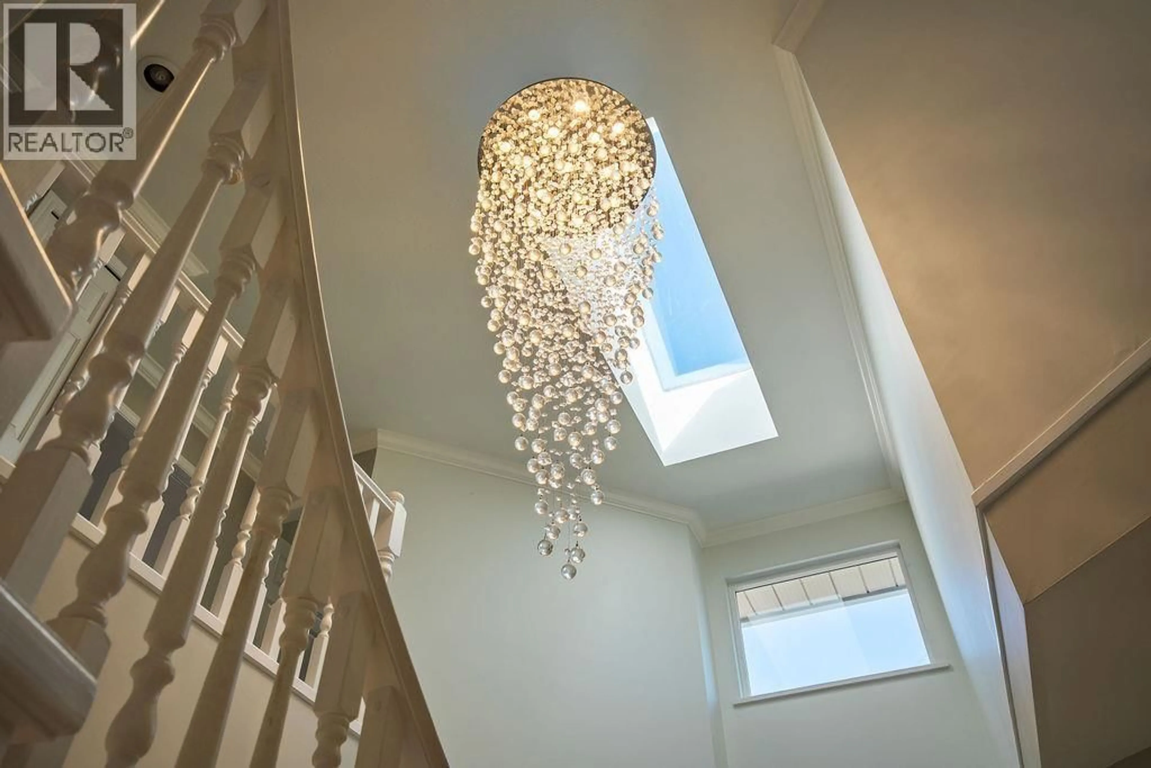 Indoor foyer for 6066 MARTYNIUK PLACE, Richmond British Columbia V7E6K1