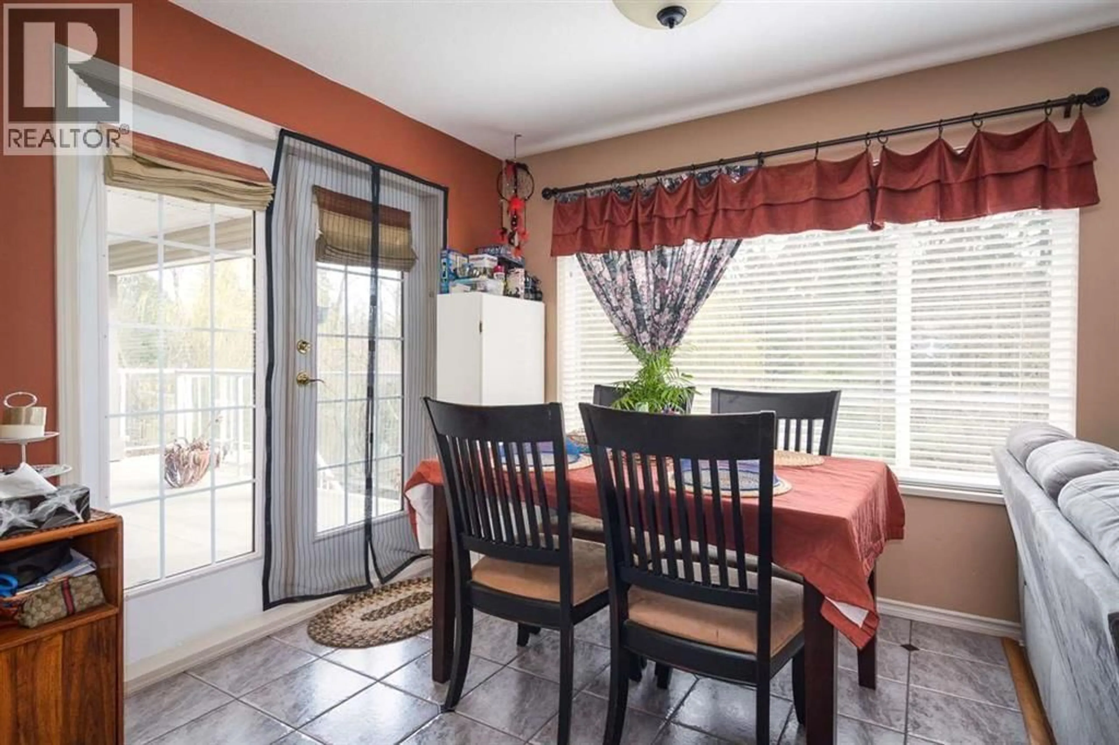 Dining room, ceramic/tile floor for 23776 110 AVENUE, Maple Ridge British Columbia V2W1E7