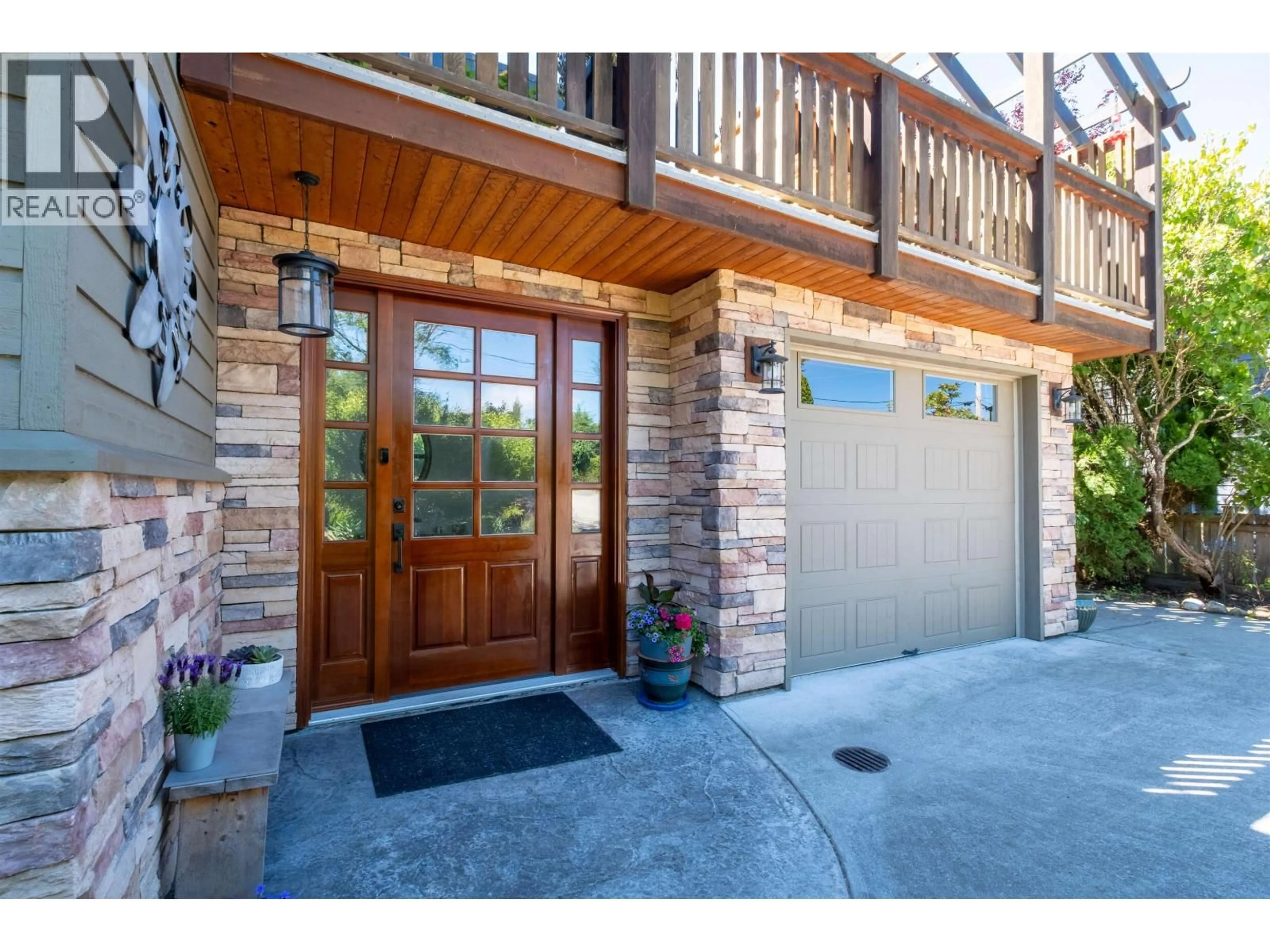 Indoor entryway for 5125 SALAL ROAD, Sechelt British Columbia V7Z0B7