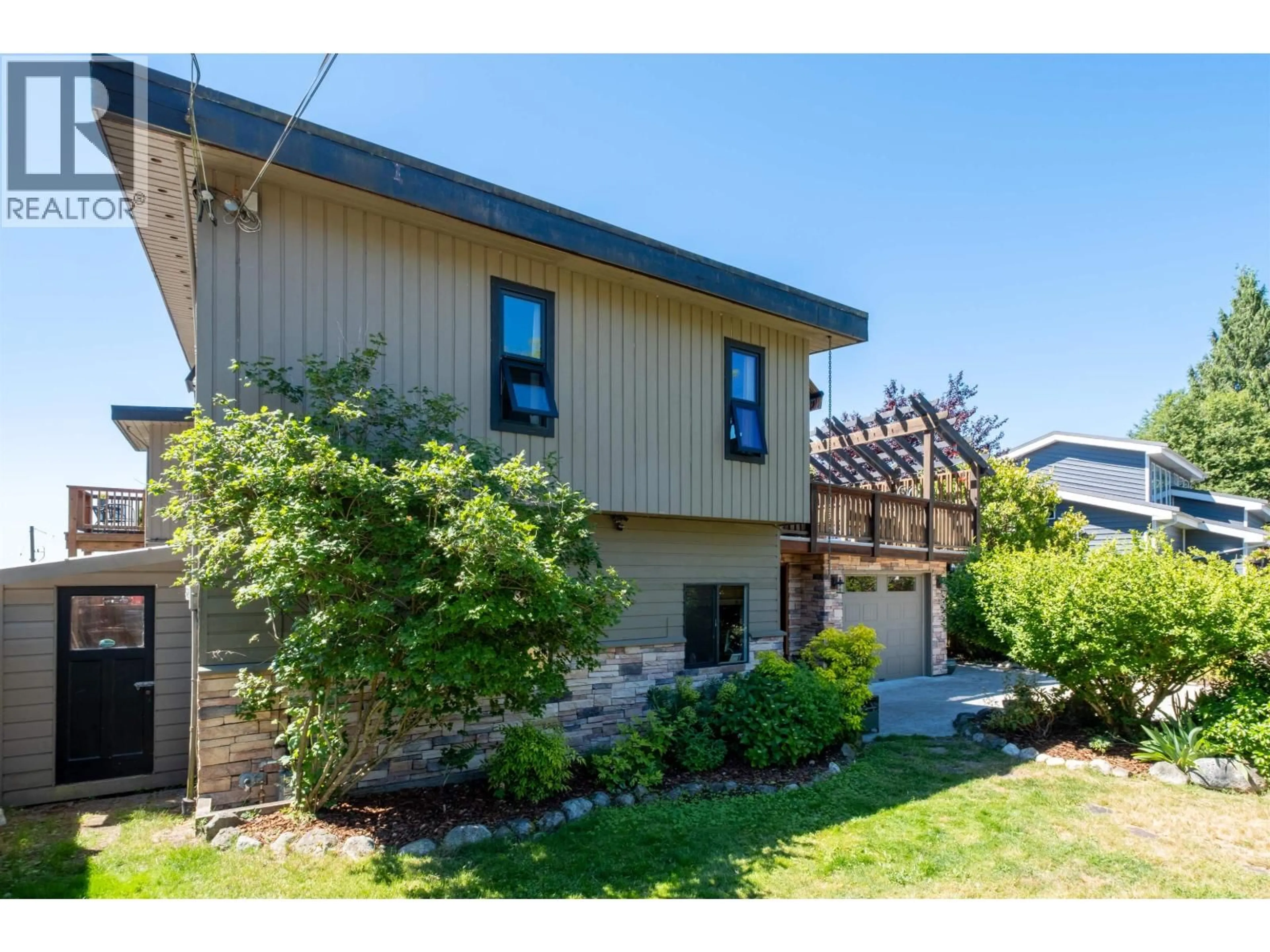 Home with vinyl exterior material, street for 5125 SALAL ROAD, Sechelt British Columbia V7Z0B7