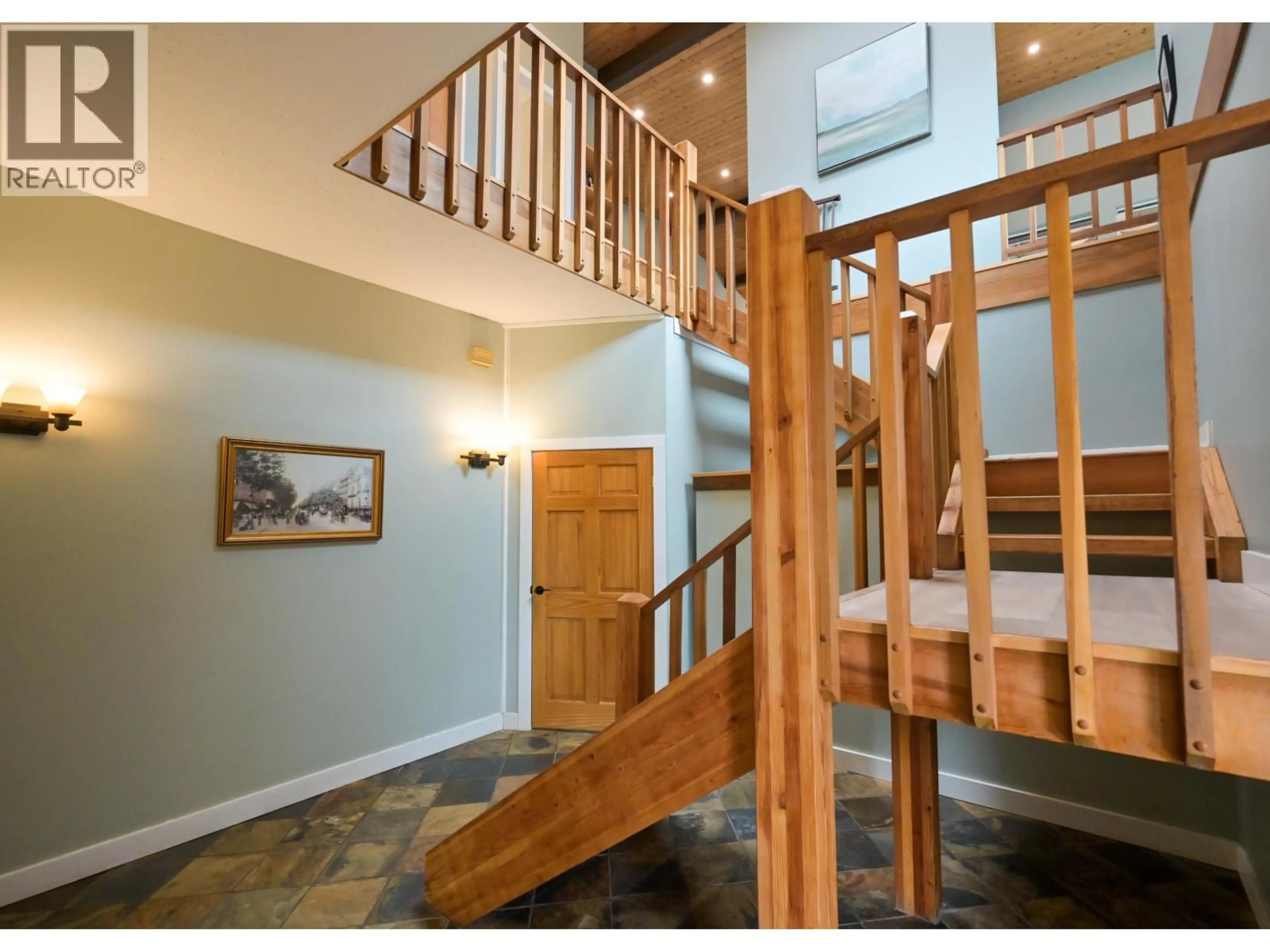 Indoor foyer for 5125 SALAL ROAD, Sechelt British Columbia V7Z0B7