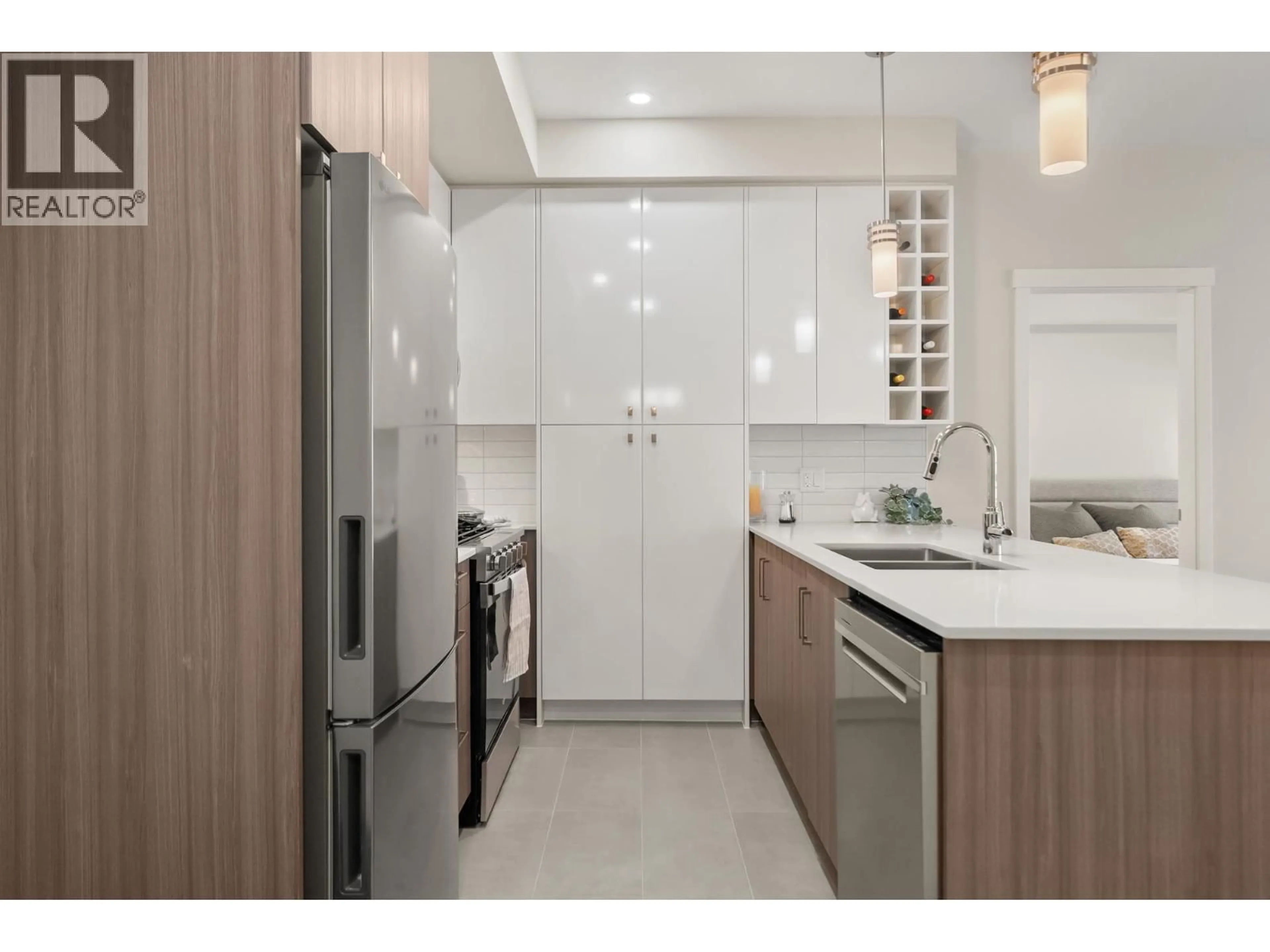 Standard kitchen, unknown for 416 - 23222 GILLEY ROAD, Richmond British Columbia V6V0C8