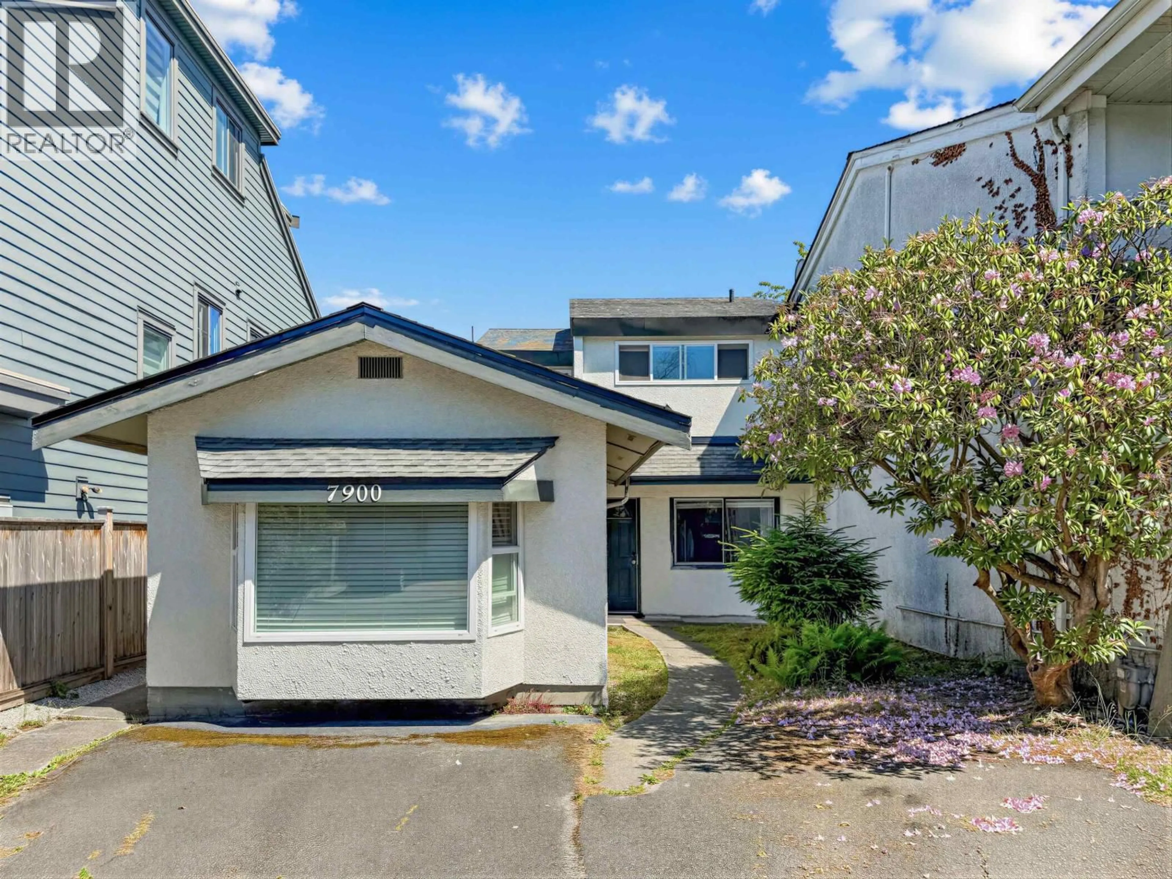 A pic from outside/outdoor area/front of a property/back of a property/a pic from drone, street for 7900 FROBISHER DRIVE, Richmond British Columbia V7C4N5