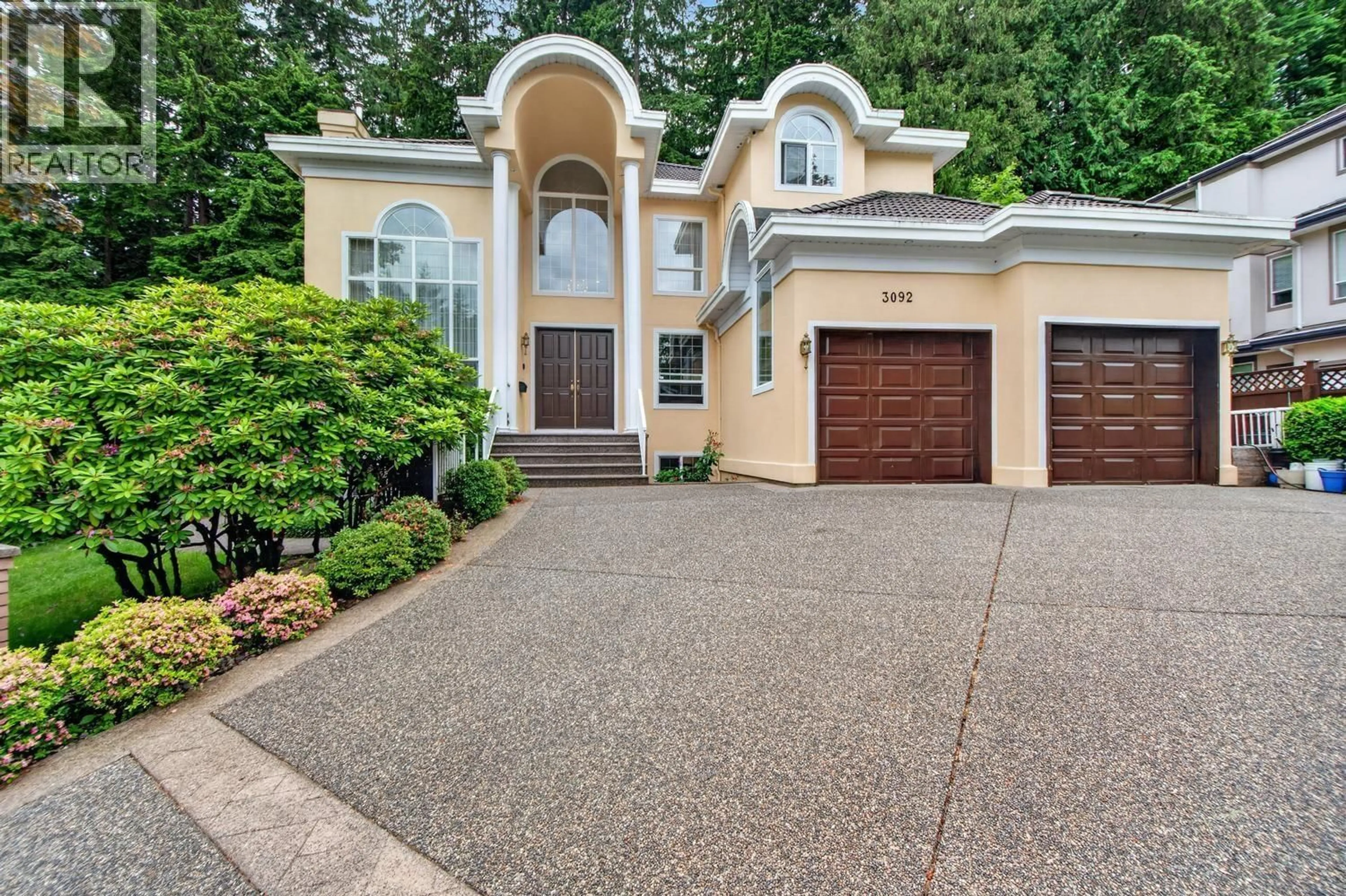 Home with vinyl exterior material, street for 3092 FIRESTONE PLACE, Coquitlam British Columbia V3E3E1