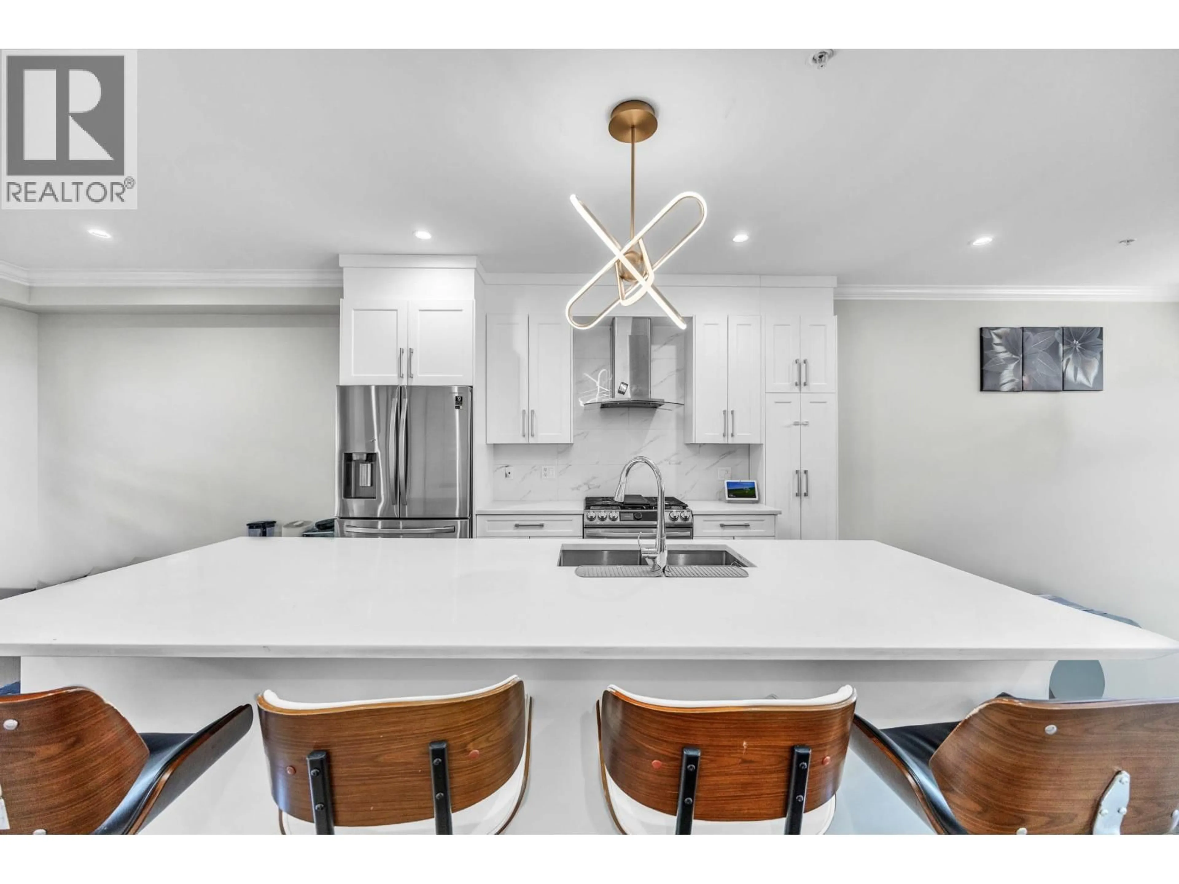 Open concept kitchen, ceramic/tile floor for 28 - 430 DUNCAN STREET, New Westminster British Columbia V3M0M2