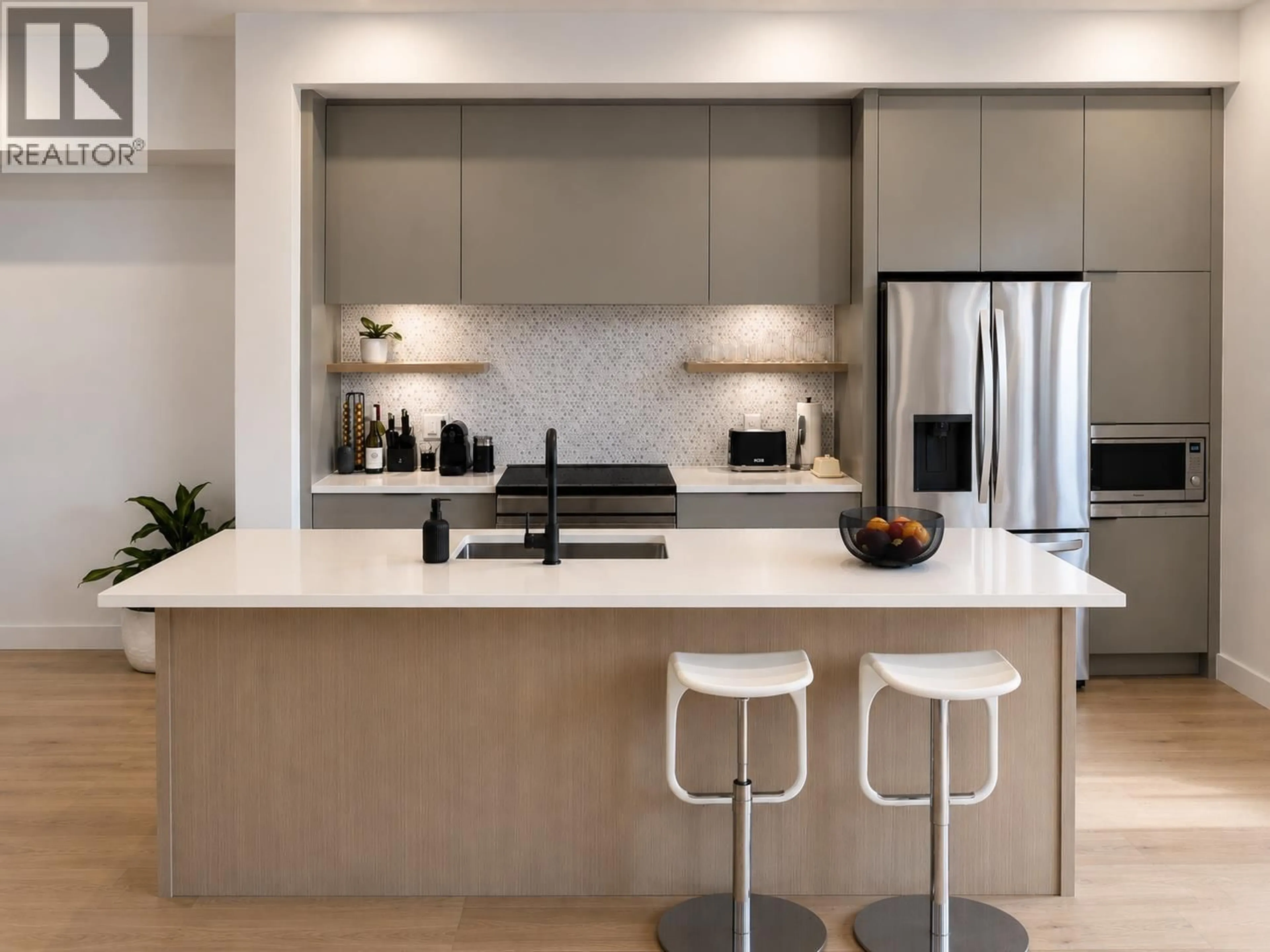 Contemporary kitchen, unknown for 39249 STELLAR DRIVE, Squamish British Columbia V8B1G2